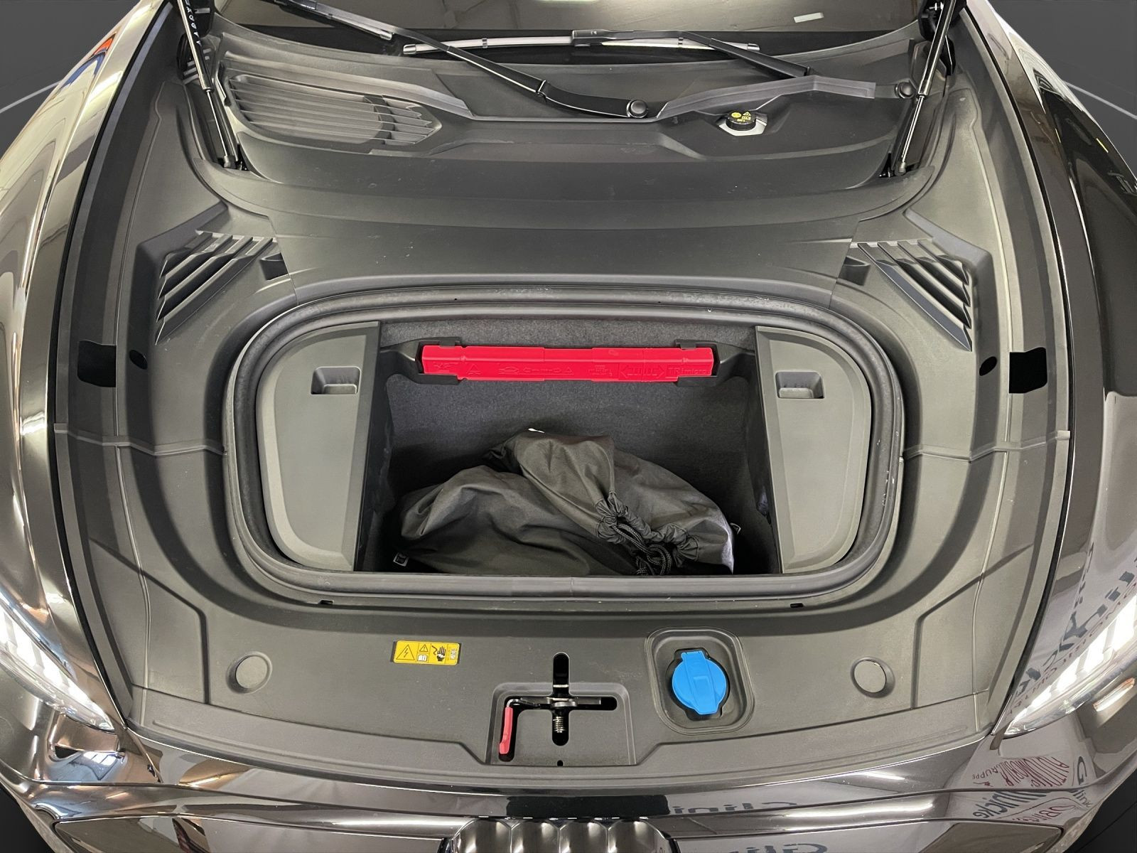 Audi - RS e-tron GT_23