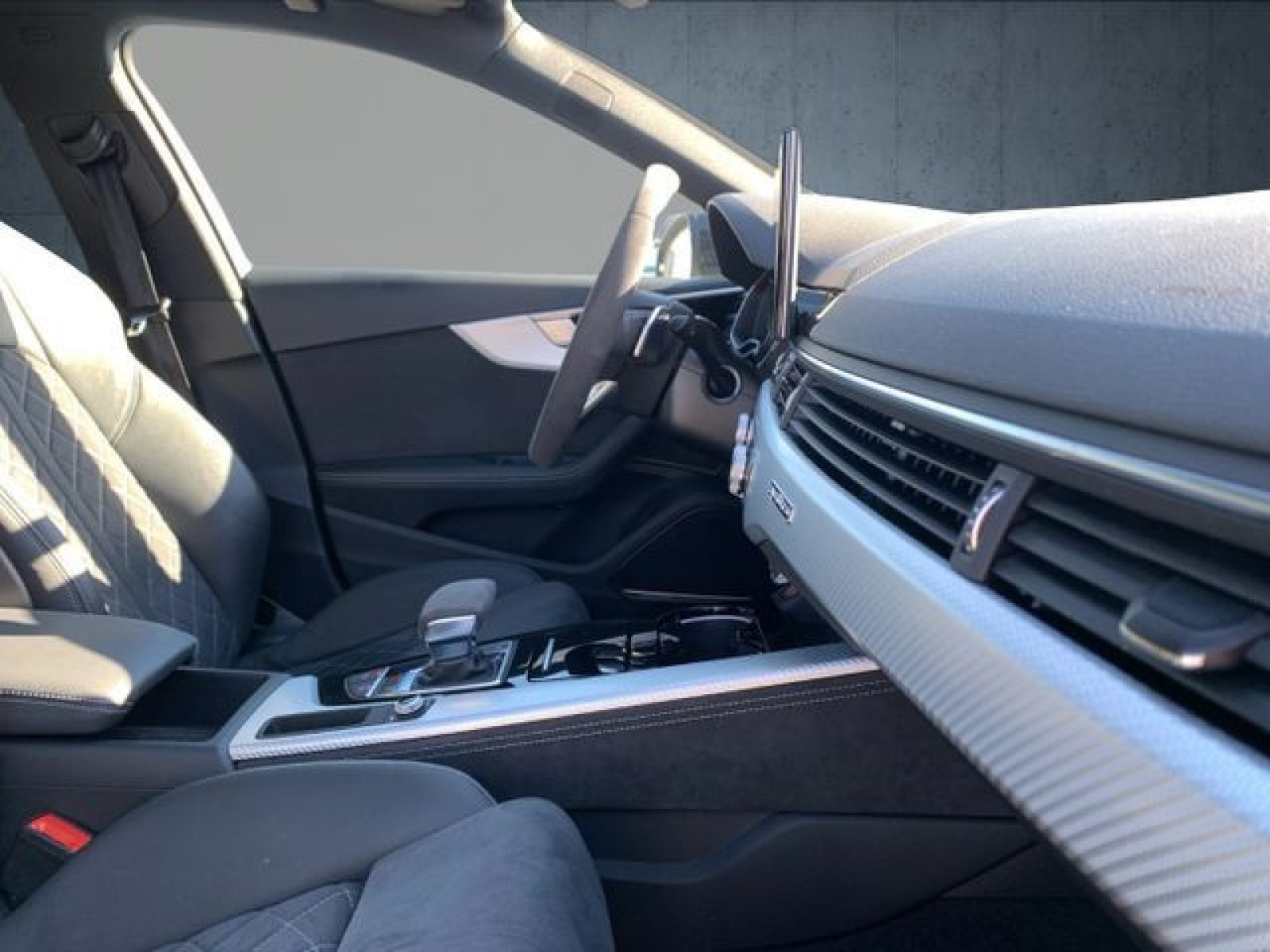 Audi - RS 4 Avant_18