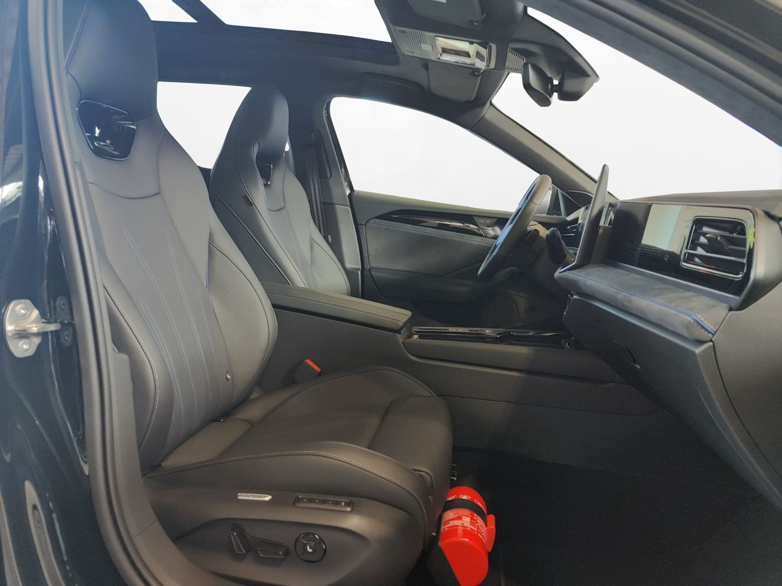 Volkswagen - Passat_12