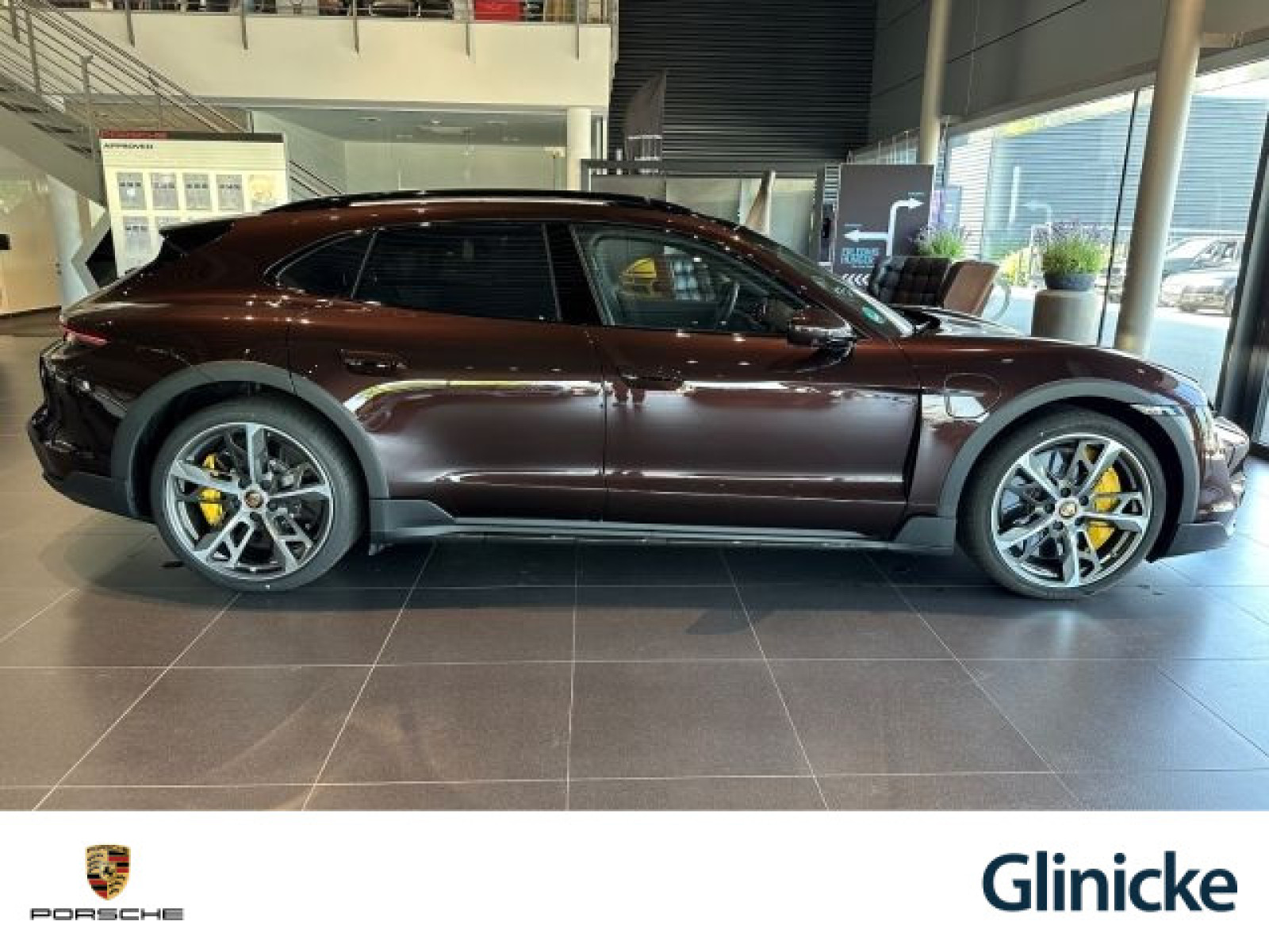 Porsche - Taycan_7
