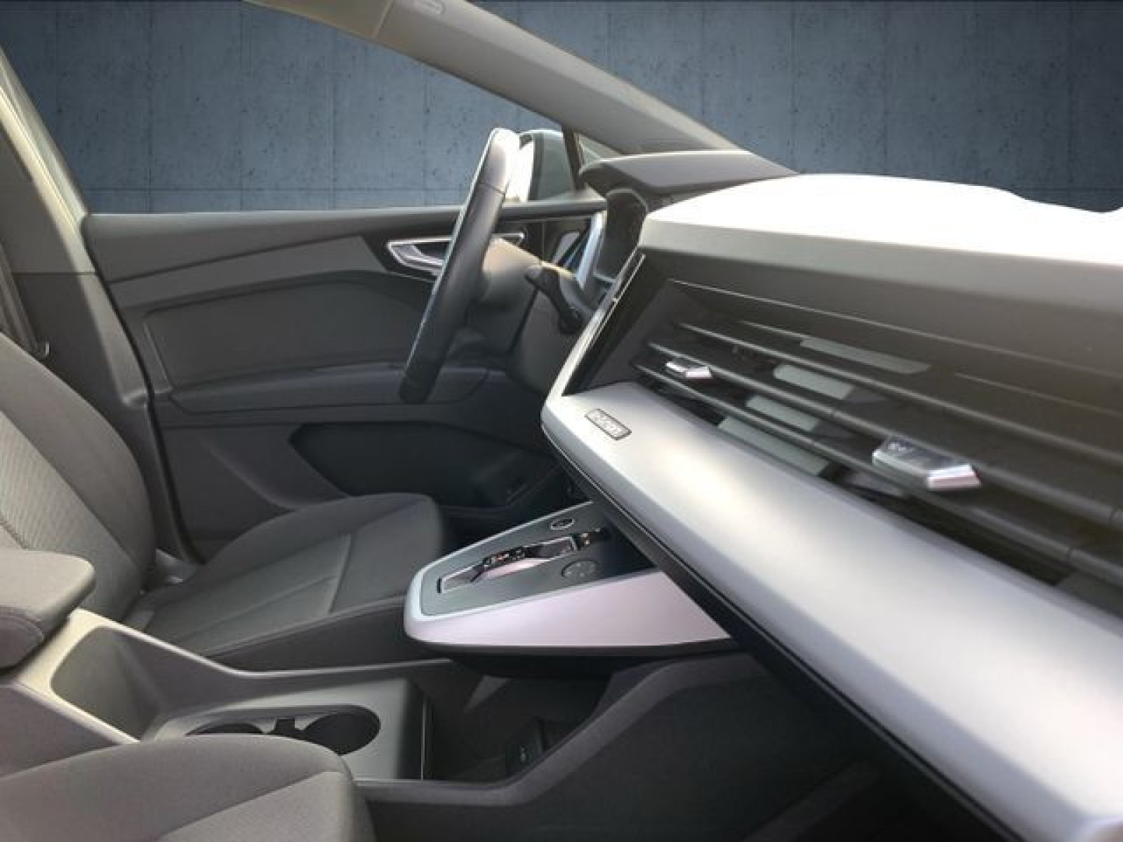 Audi - Q4 e-tron_18