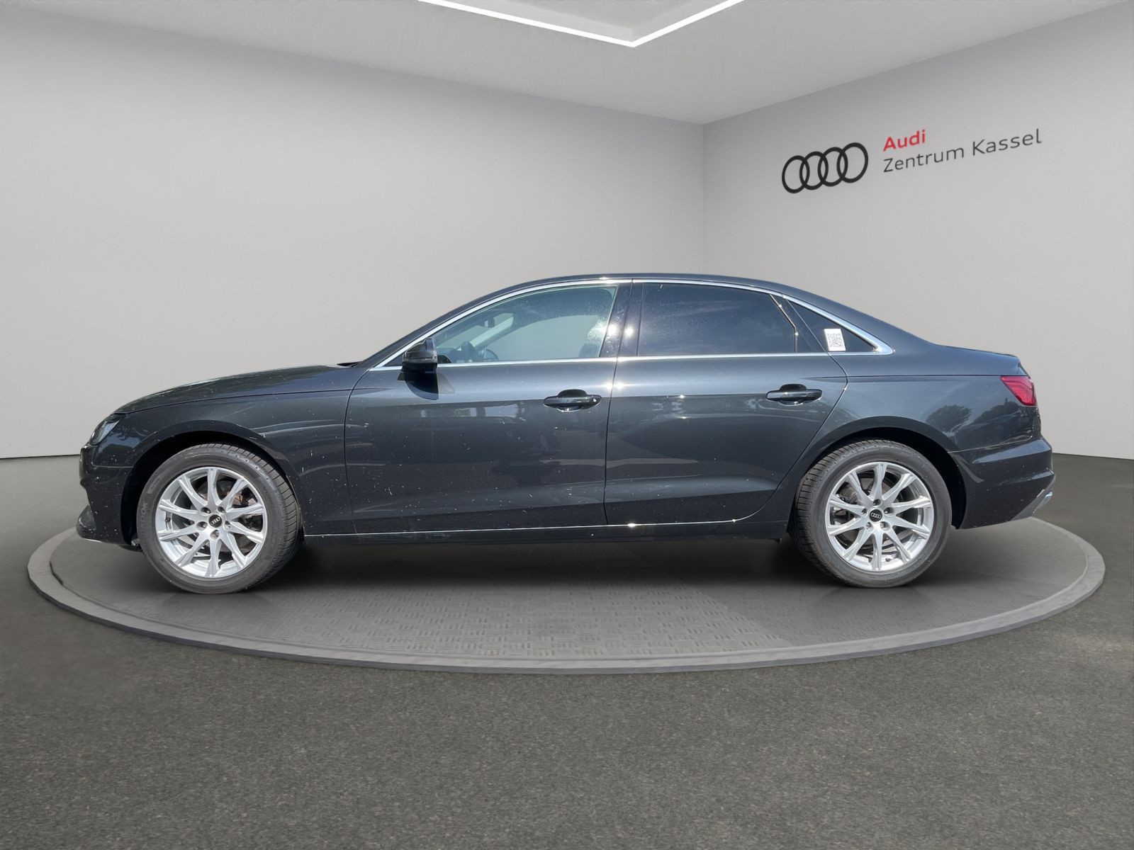 Audi - A4 Limousine_2