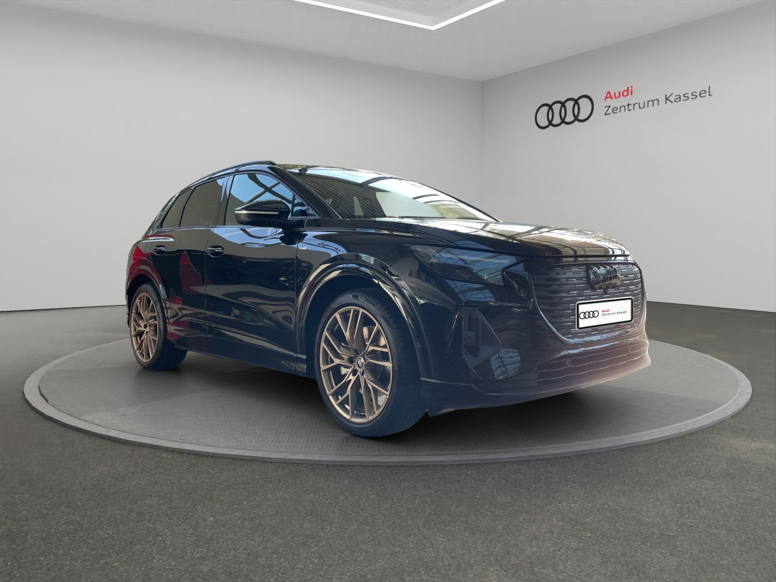 Audi - Q4_9