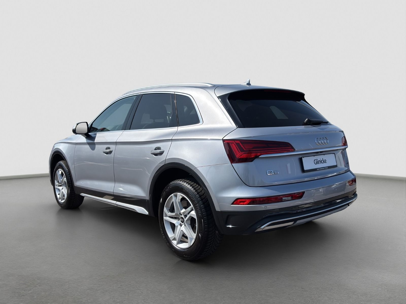 Audi - Q5_4