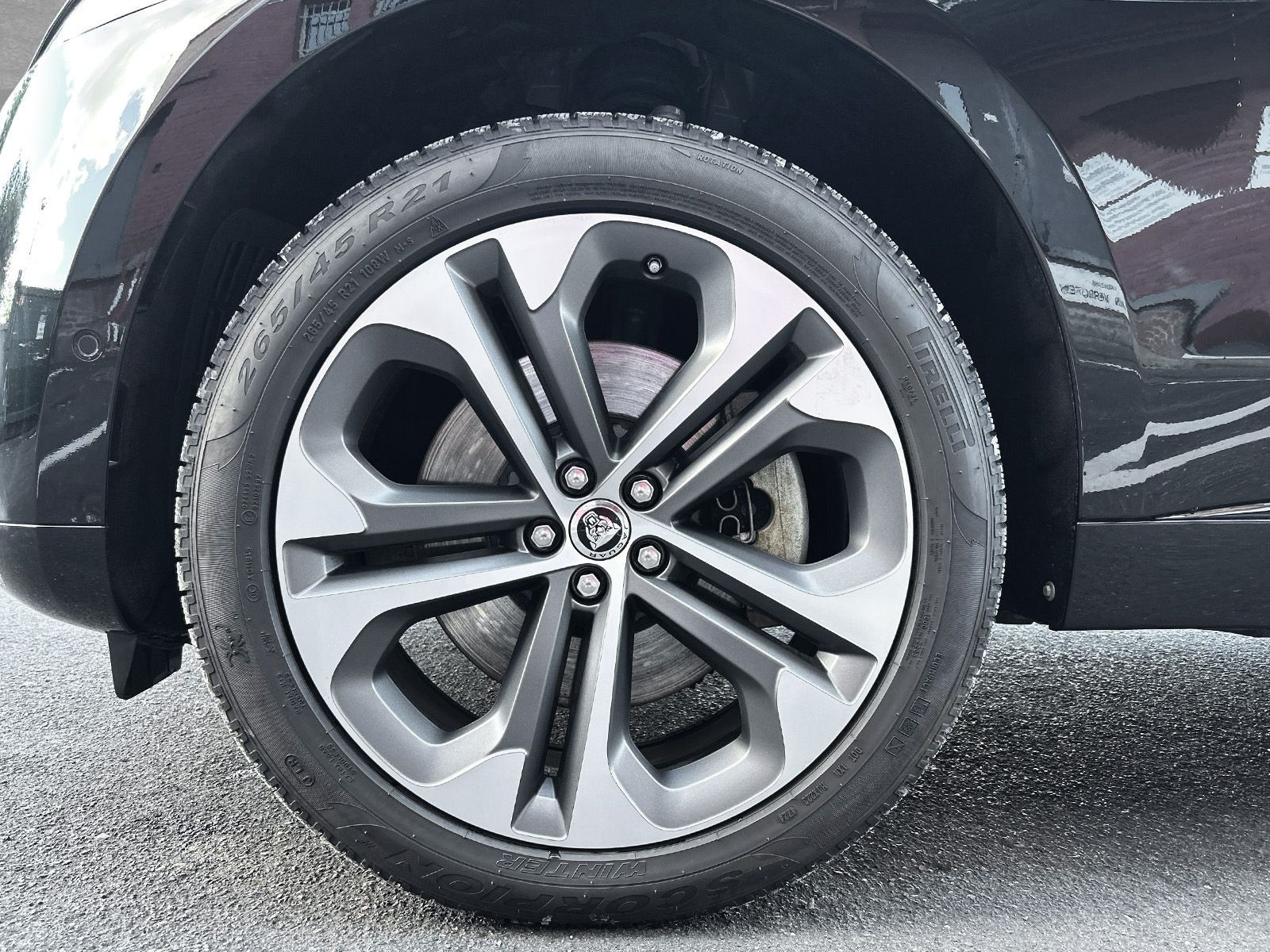 Jaguar - F-Pace_9 Jaguar - F-Pace_9