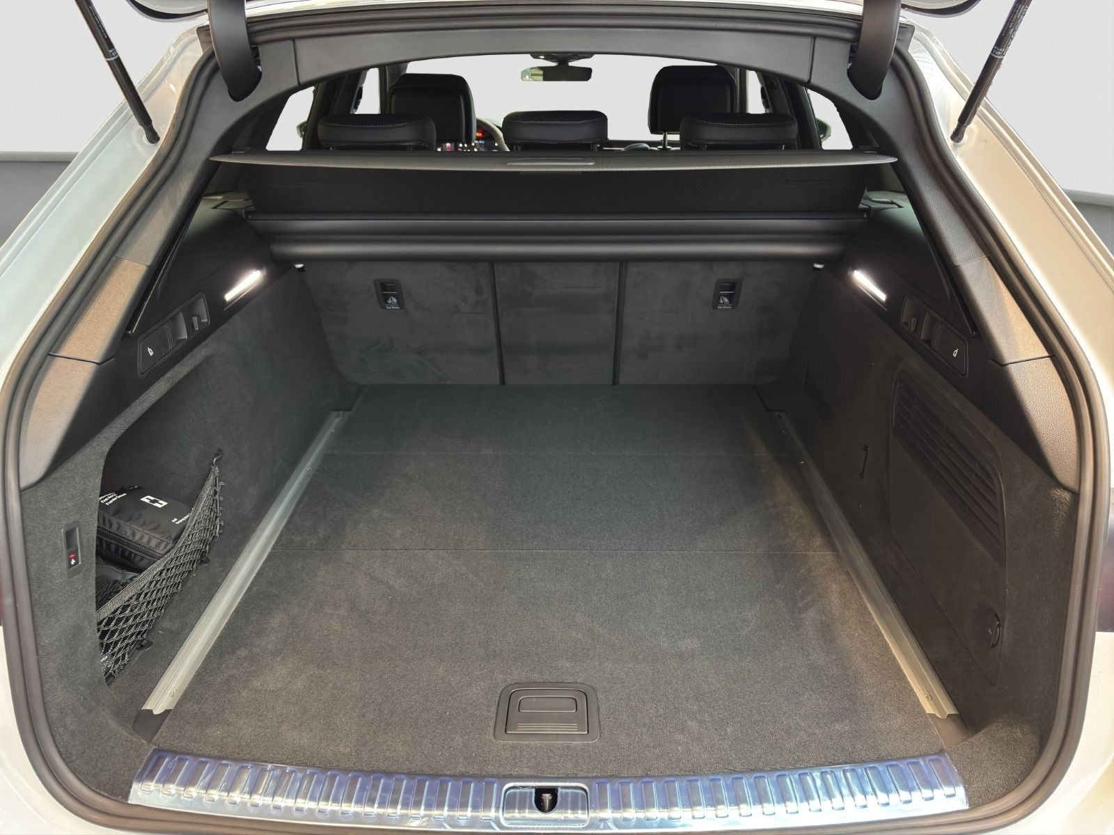 Audi - A6 Avant_22