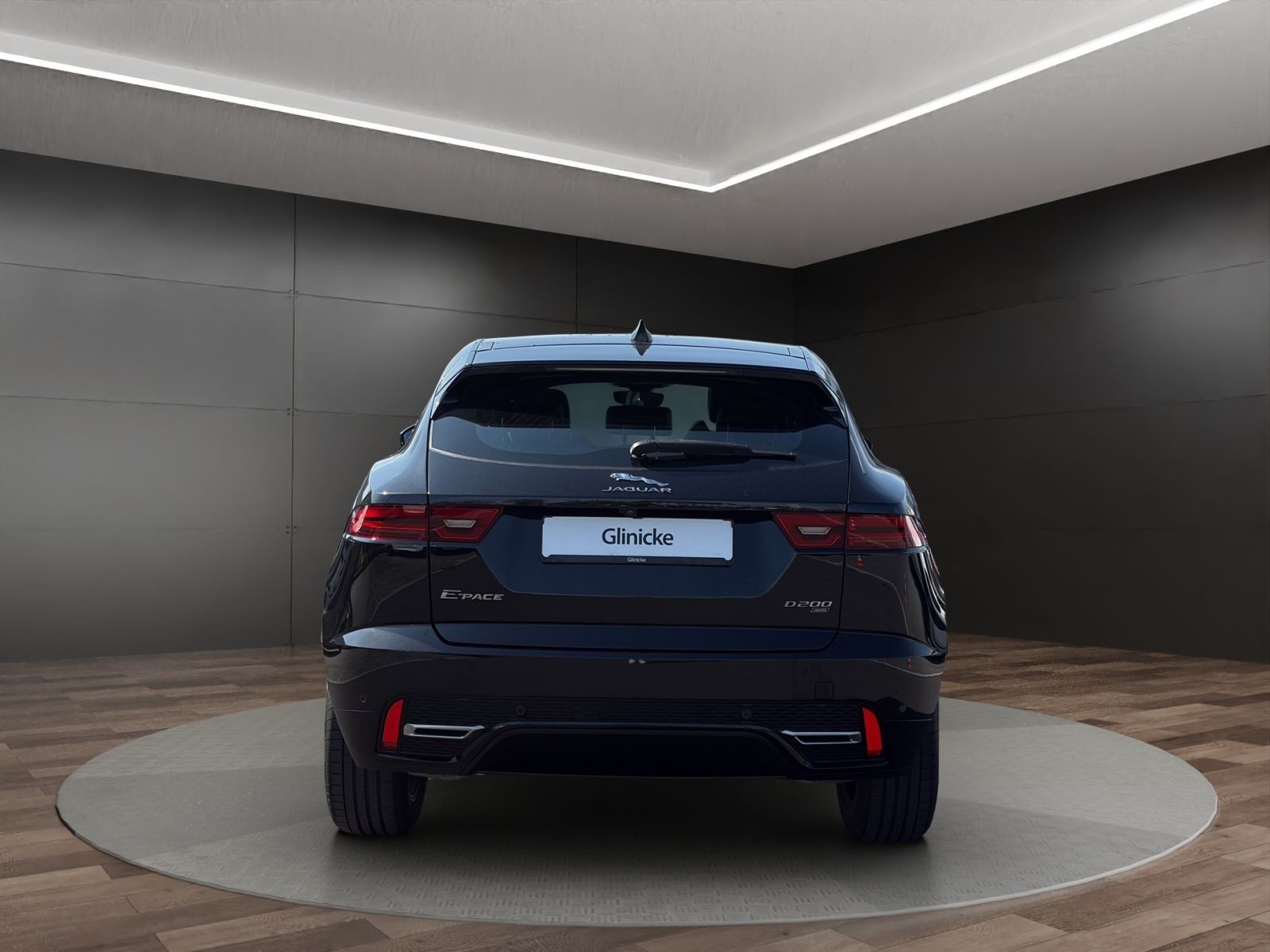 Jaguar - E-Pace_4