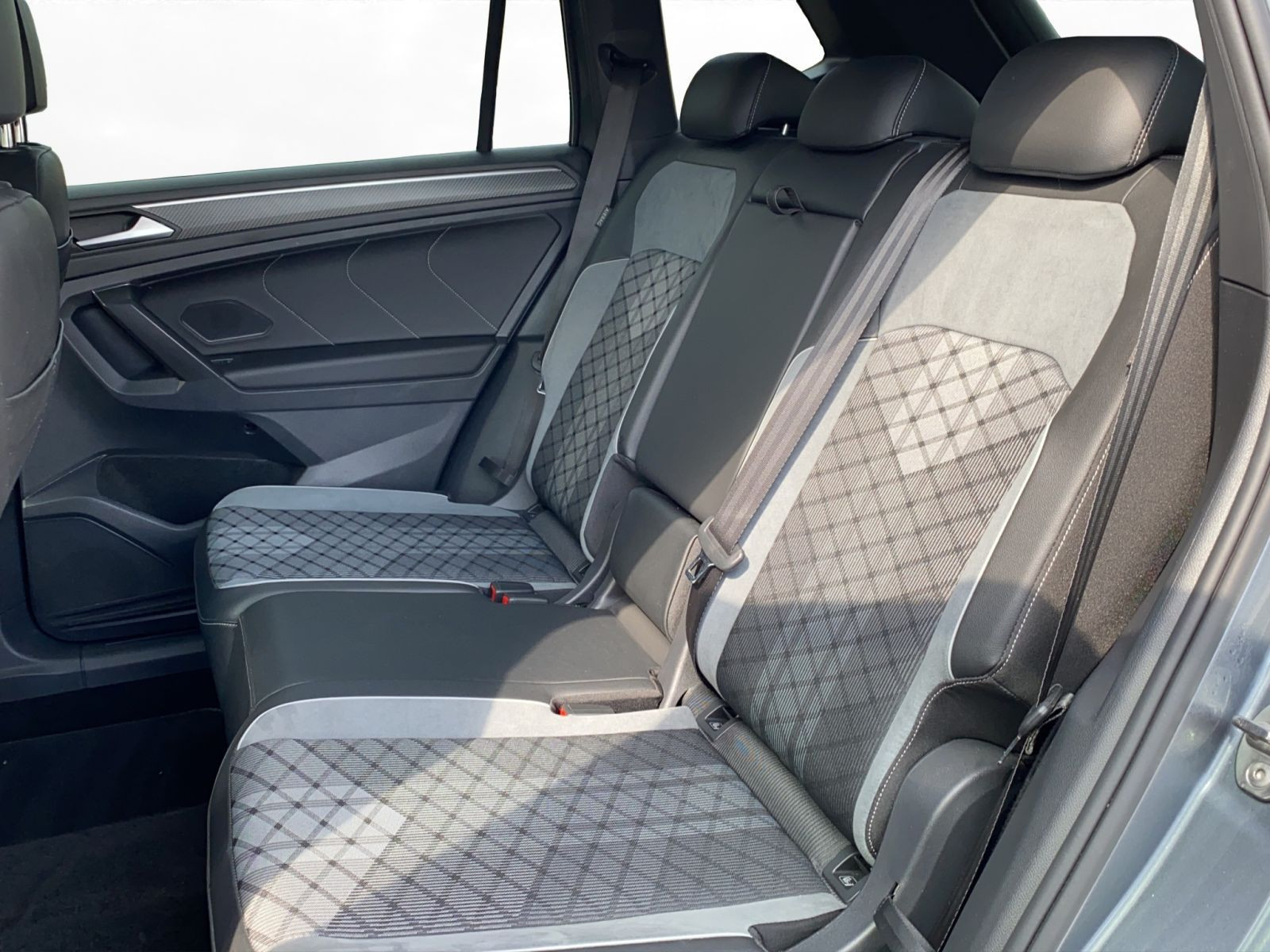 Volkswagen - Tiguan Allspace_15