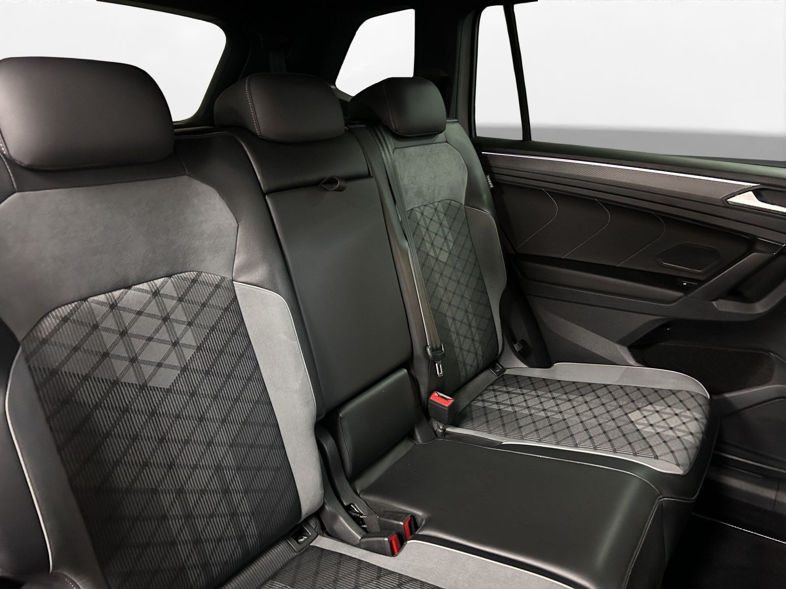 Volkswagen - Tiguan Allspace_19