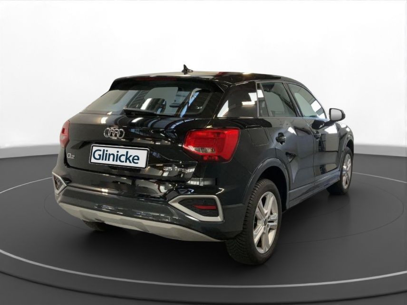 Audi - Q2_4