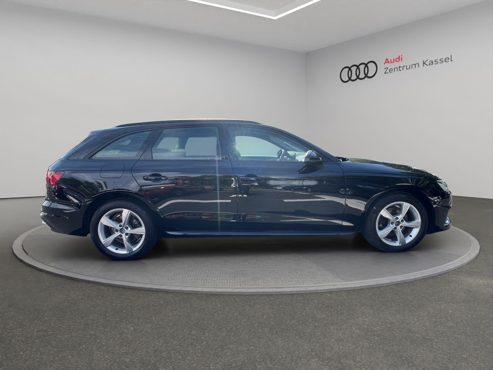 Audi - A4 Avant_8