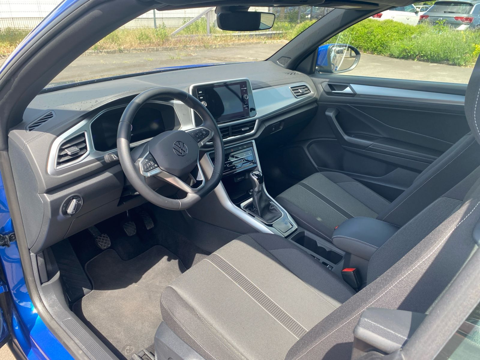 Volkswagen - T-Roc Cabriolet_11