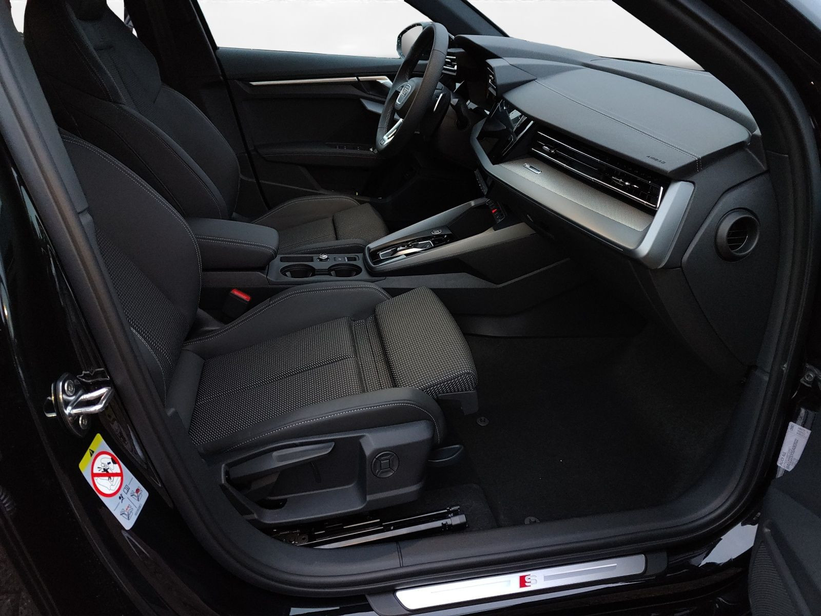 Audi - A3 Limousine_13