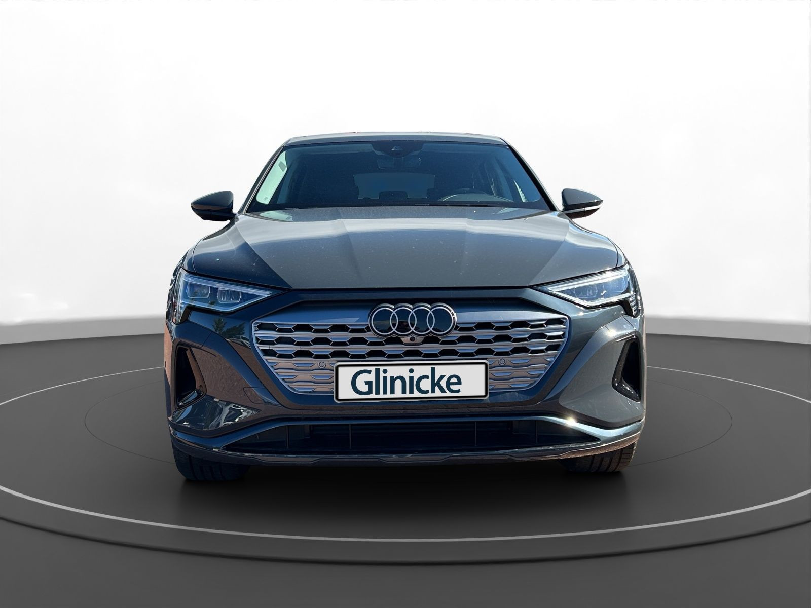 Audi - Q8 e-tron_18