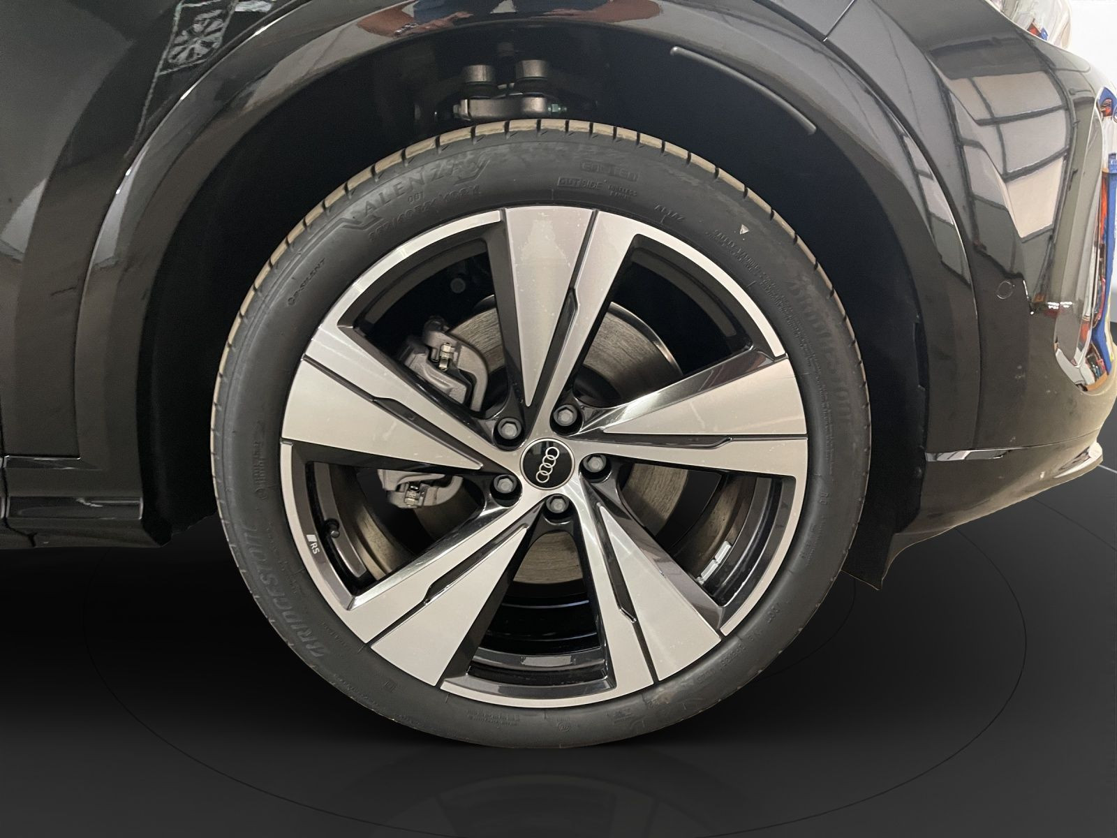 Audi - Q5_11
