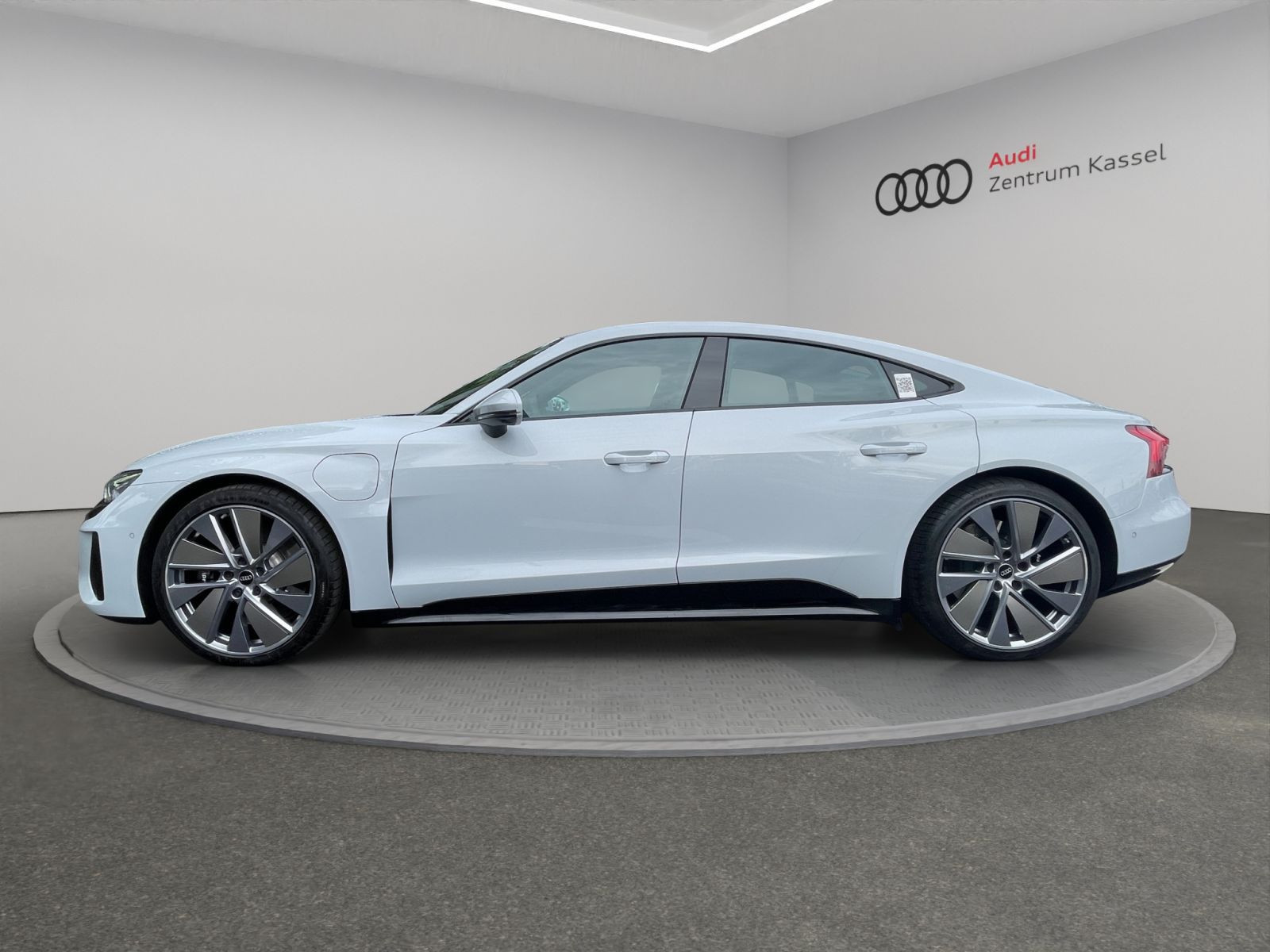 Audi - e-tron GT quattro_4