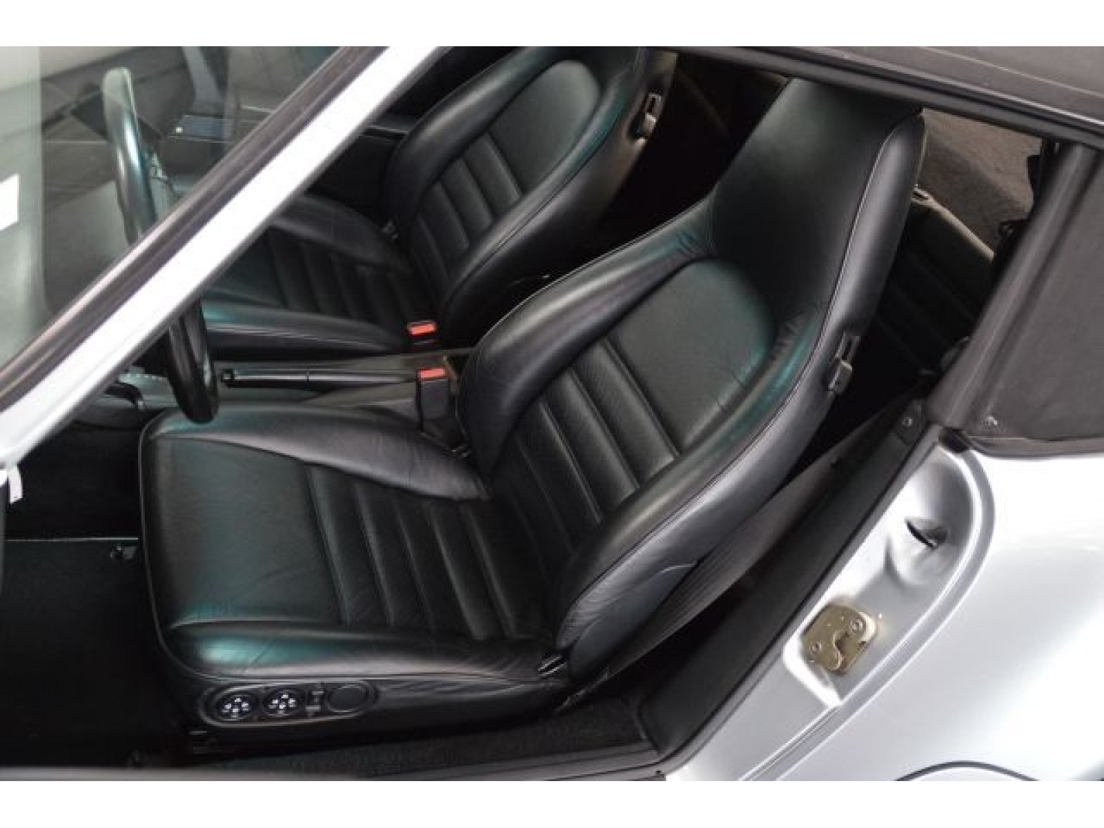 Porsche - 964_18