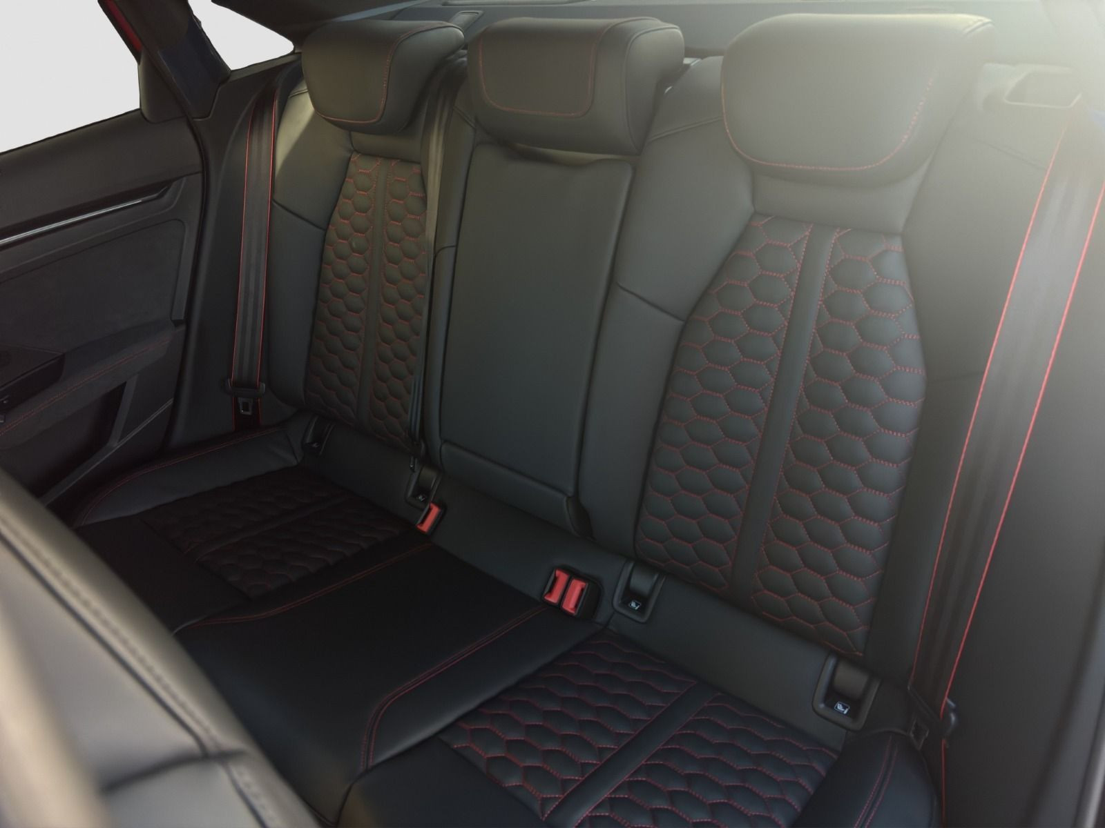 Audi - RS 3 Limousine_15