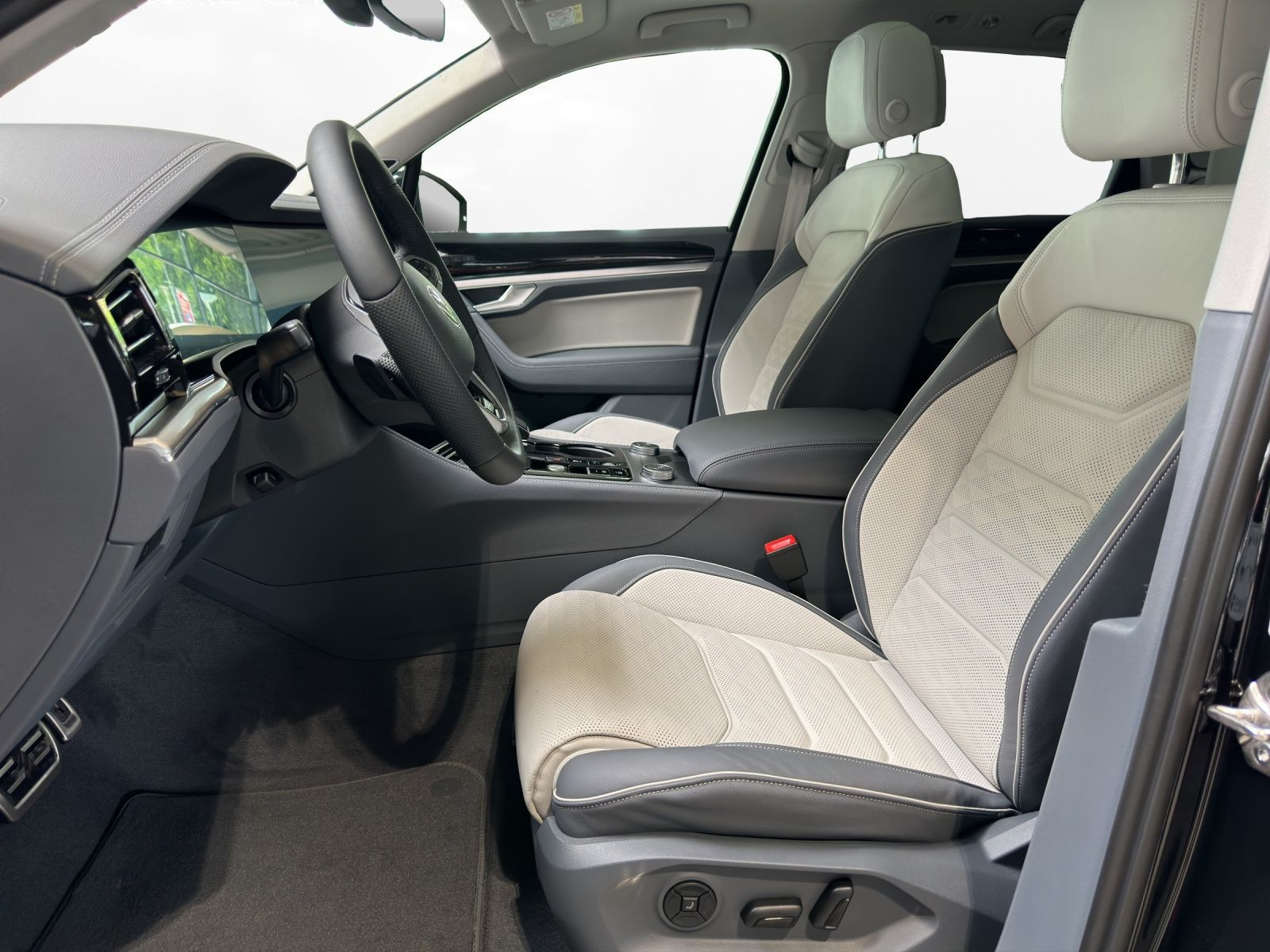 Volkswagen - Touareg_6