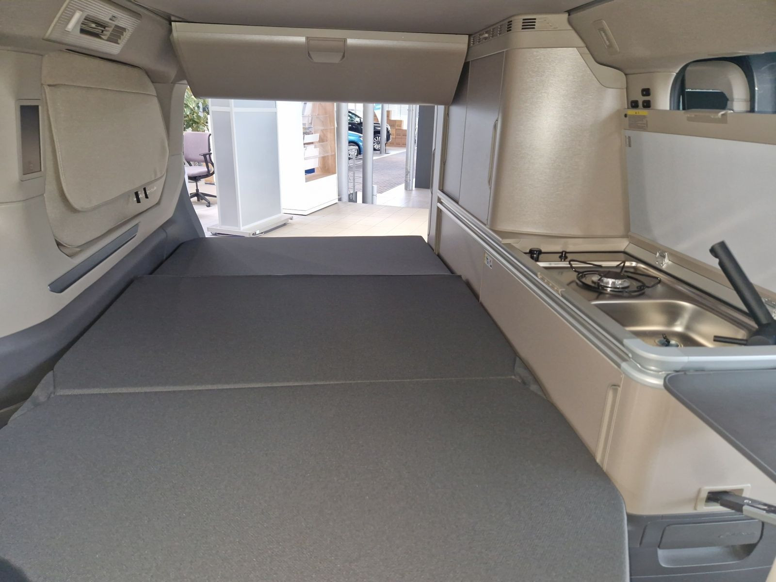 Volkswagen - California_17