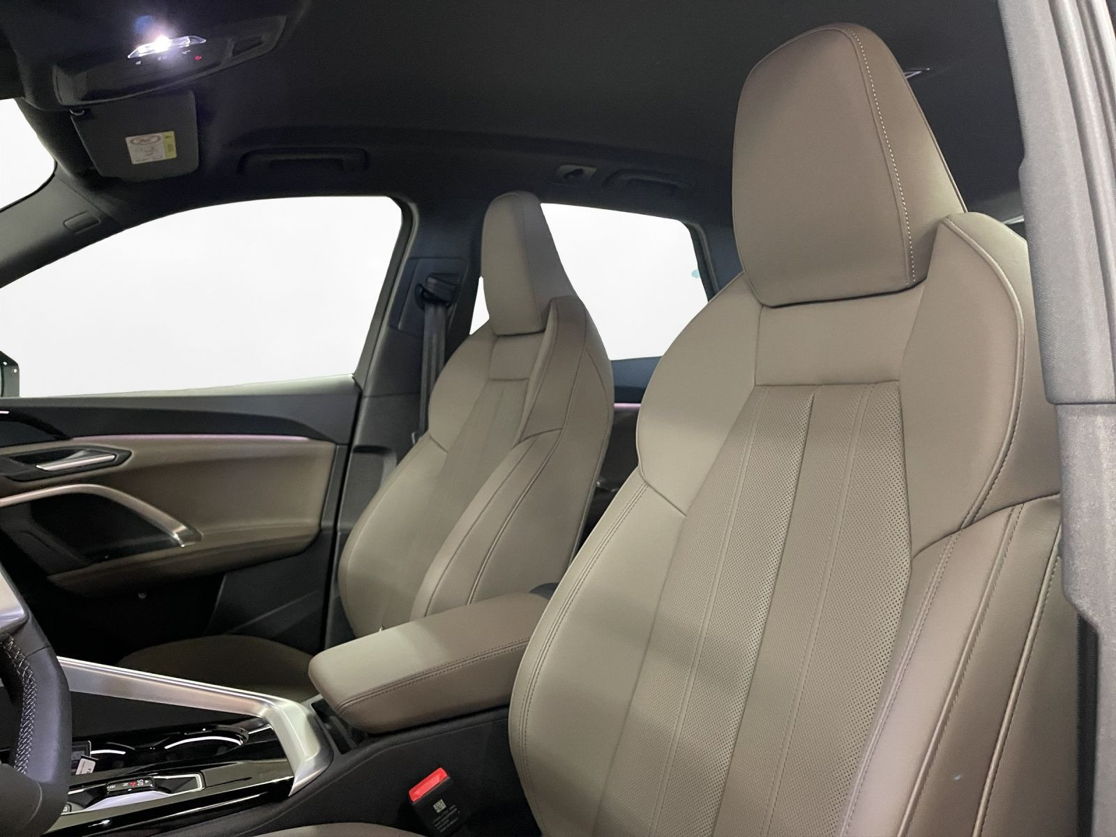 Audi - Q5_14