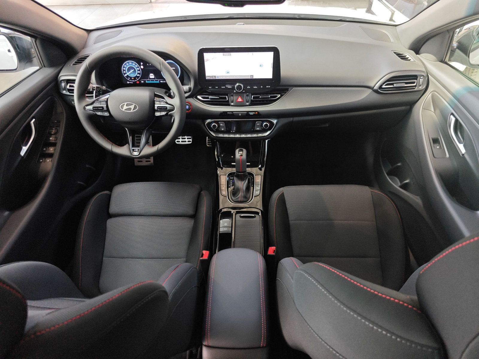 Hyundai - i30_10