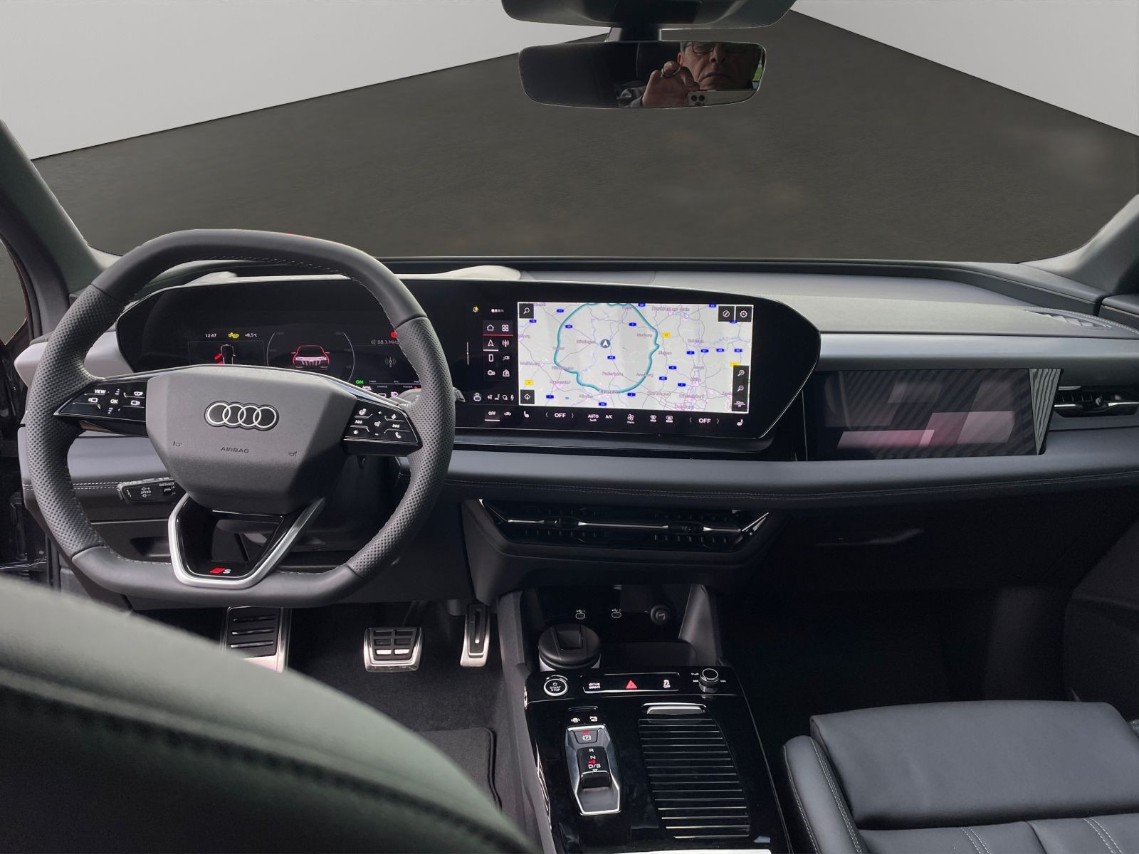 Audi - Q6 SUV e-tron_8