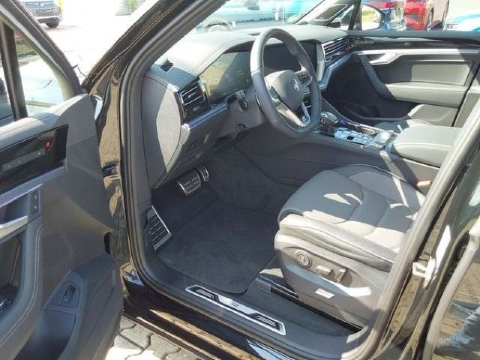 Volkswagen - Touareg_5
