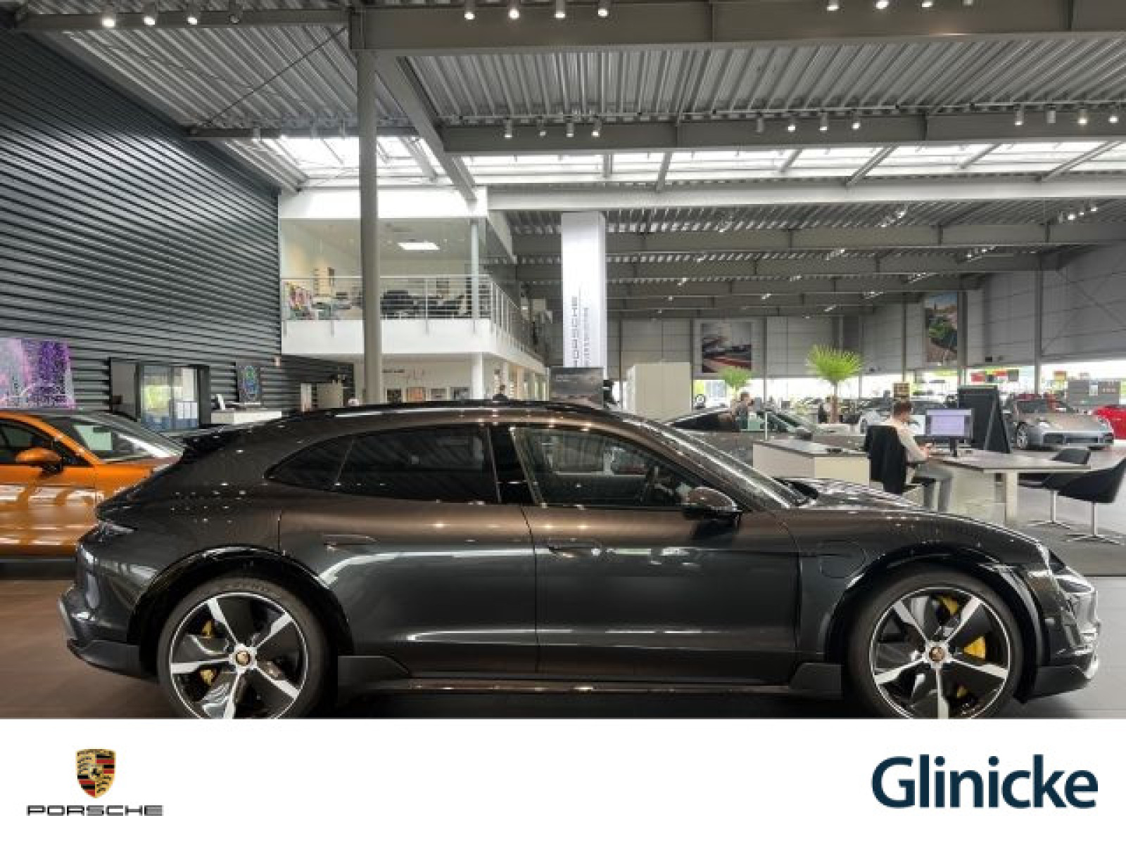 Porsche - Taycan_7
