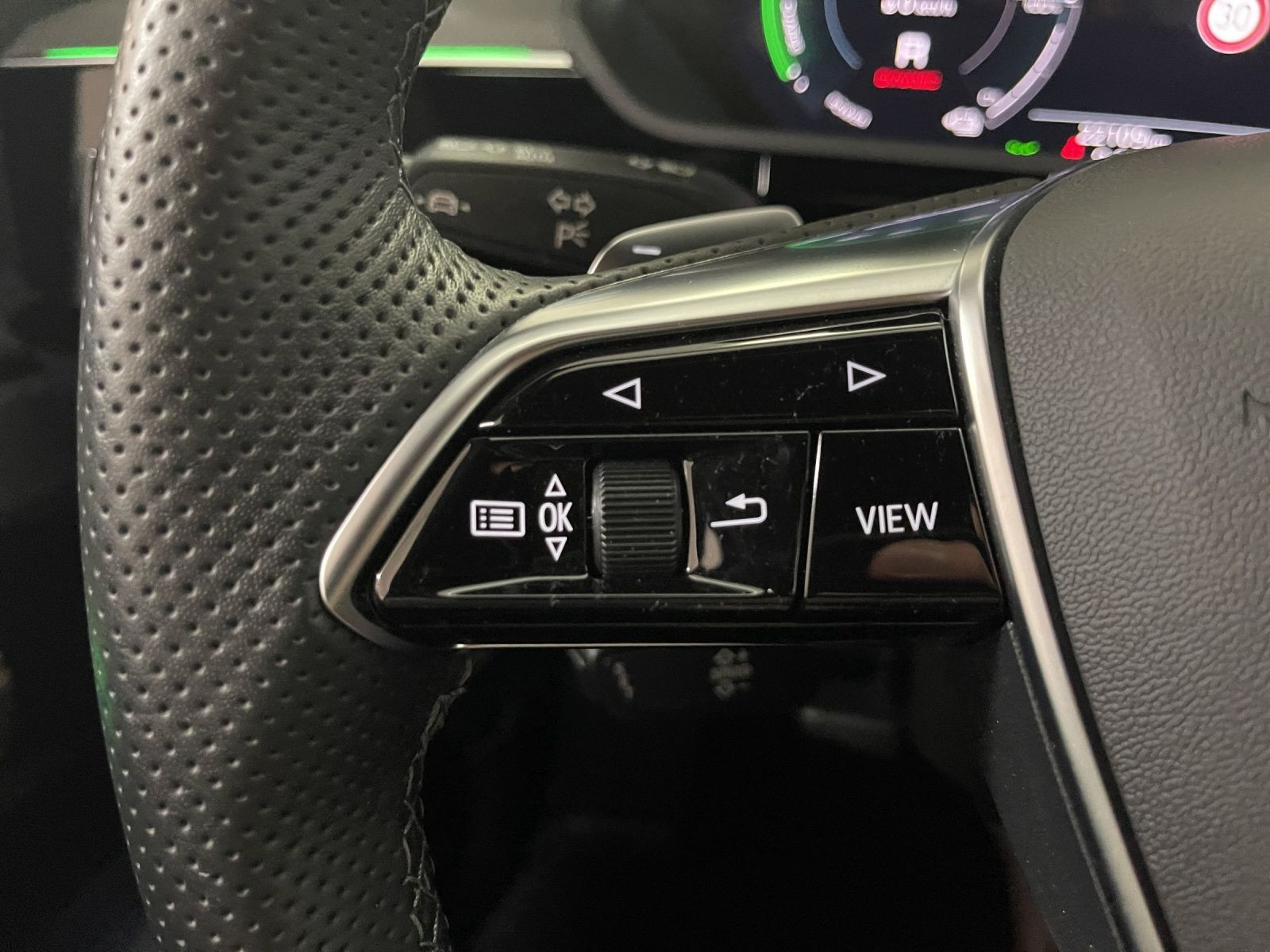 Audi - e-tron_26