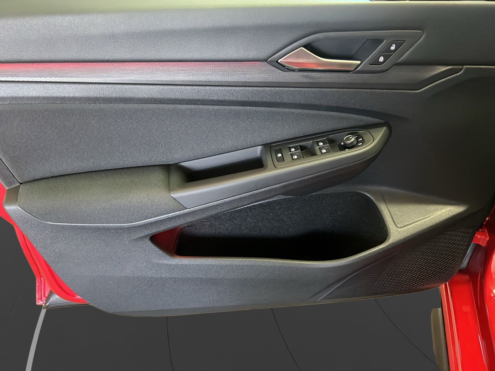 Volkswagen - Golf GTI_12