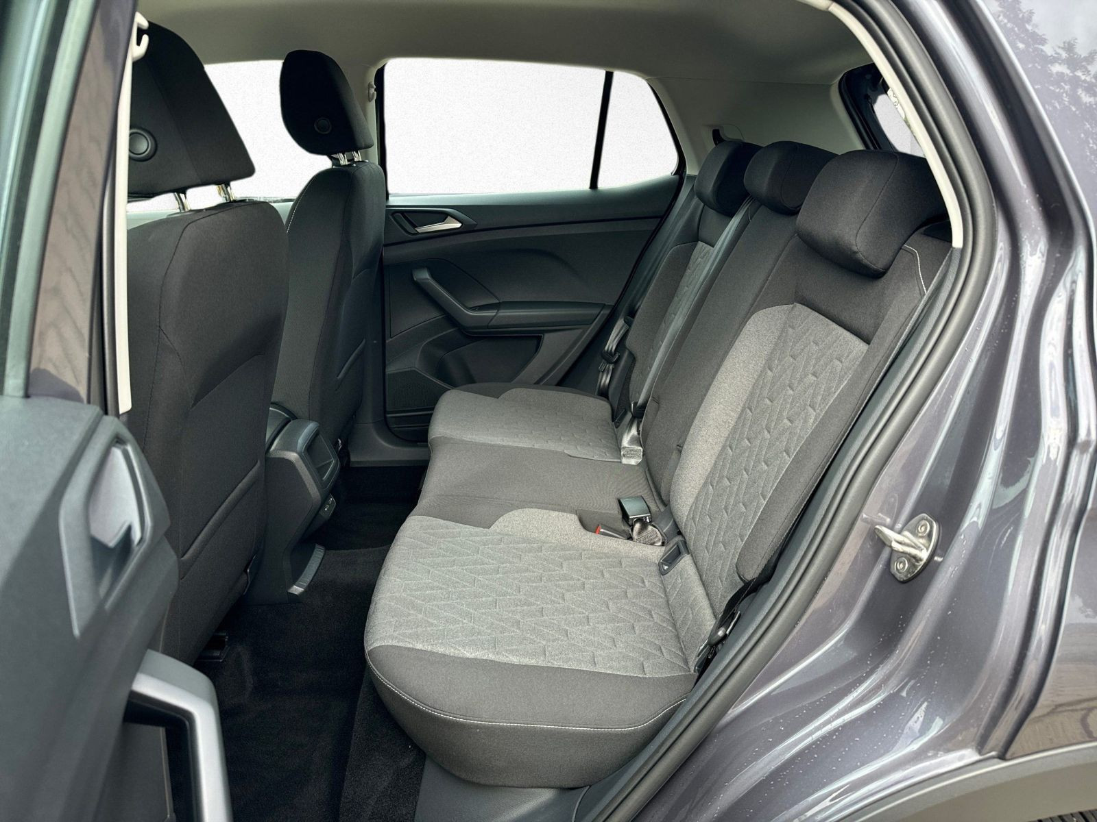 Volkswagen - T-Cross_14