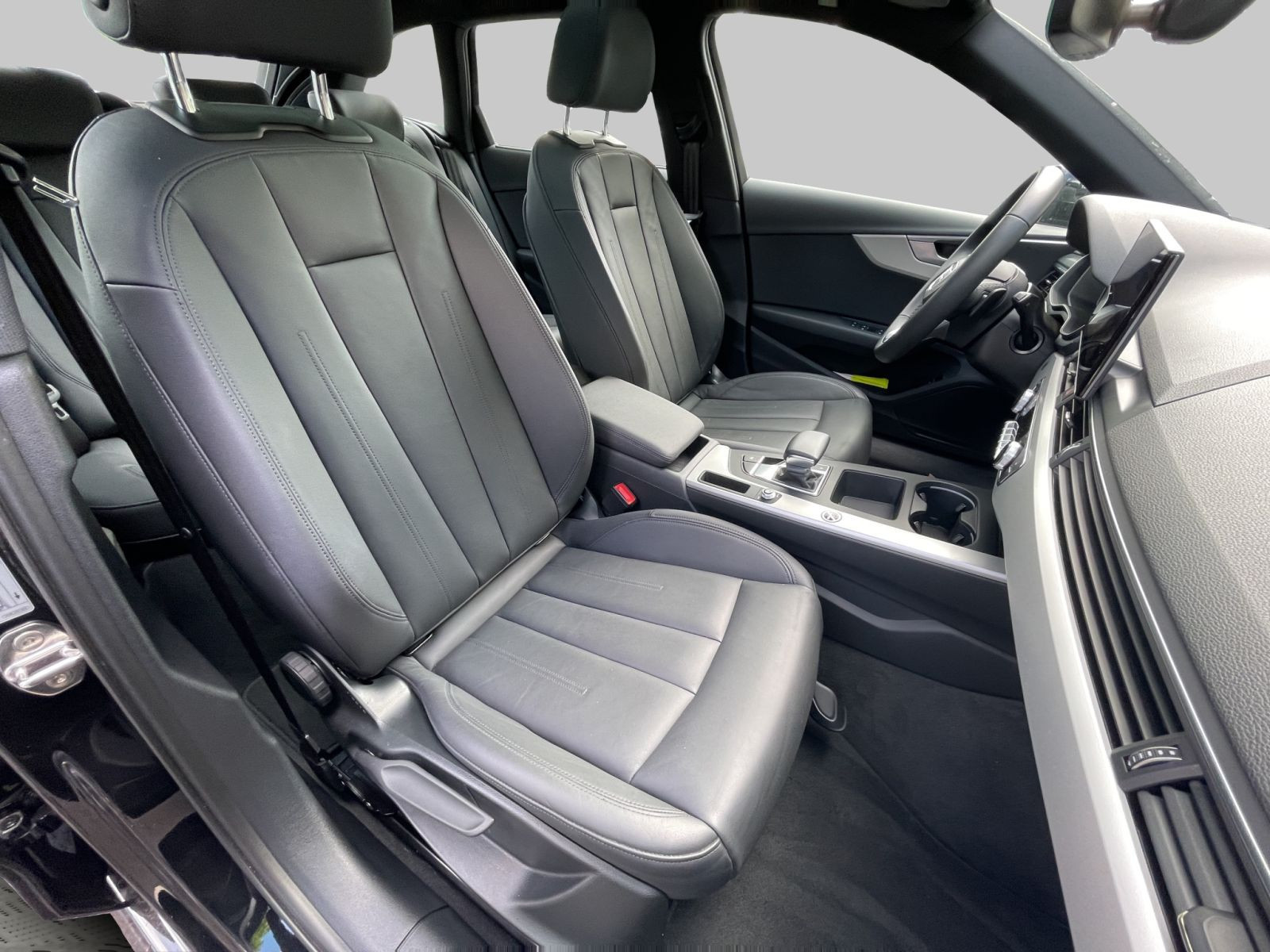 Audi - A4 Avant_19