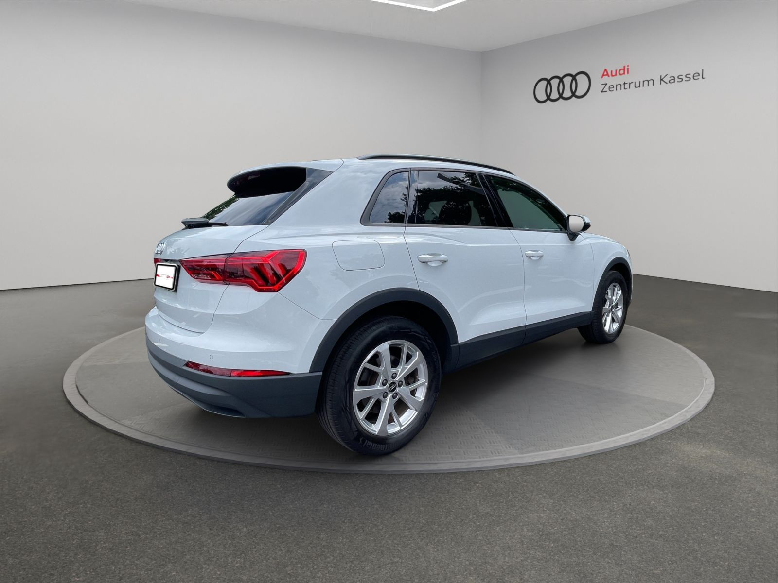 Audi - Q3_7