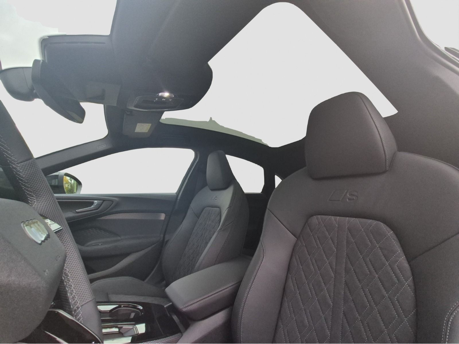 Audi - S5 Limousine_26