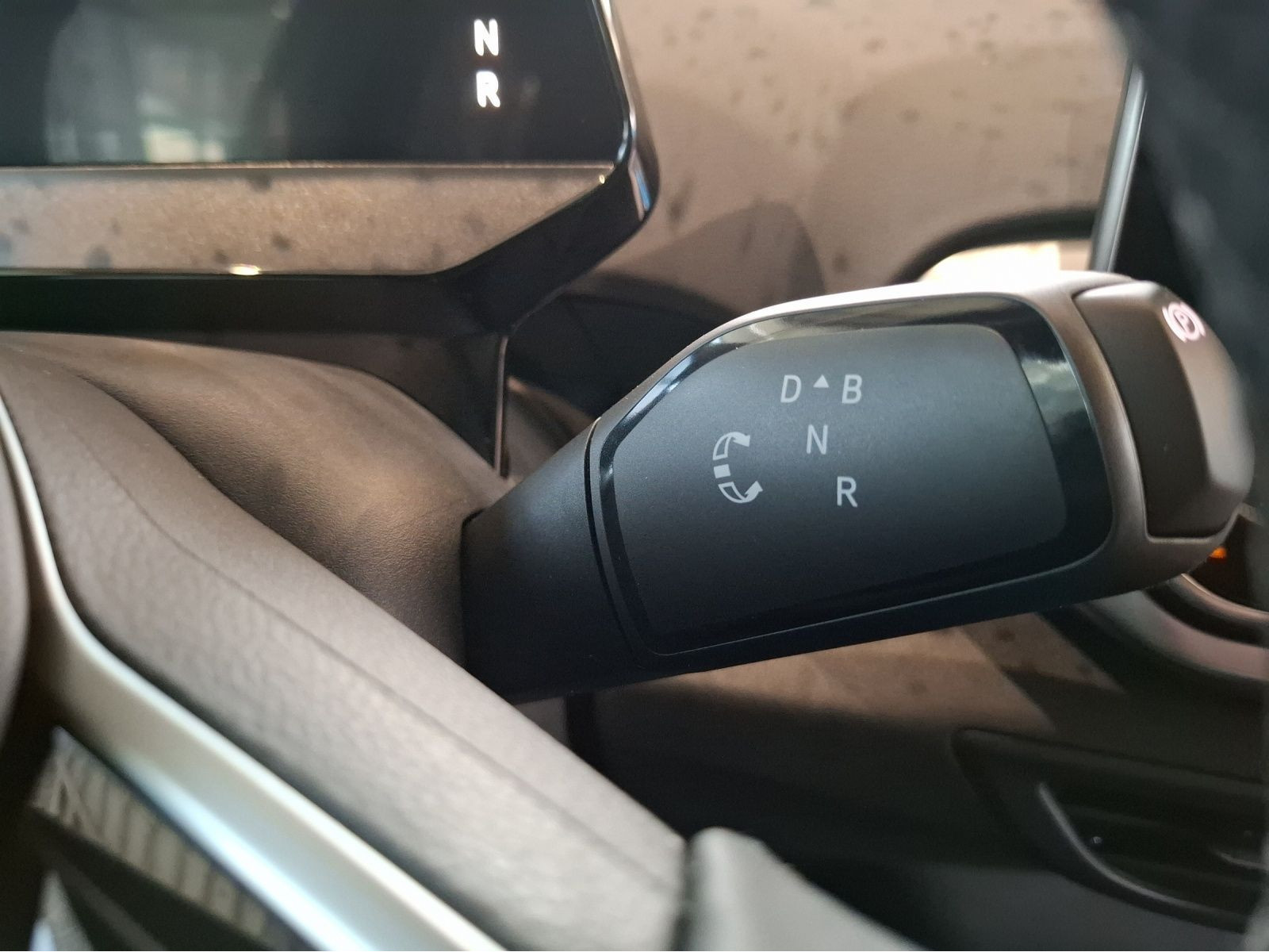 Volkswagen - ID.4_12