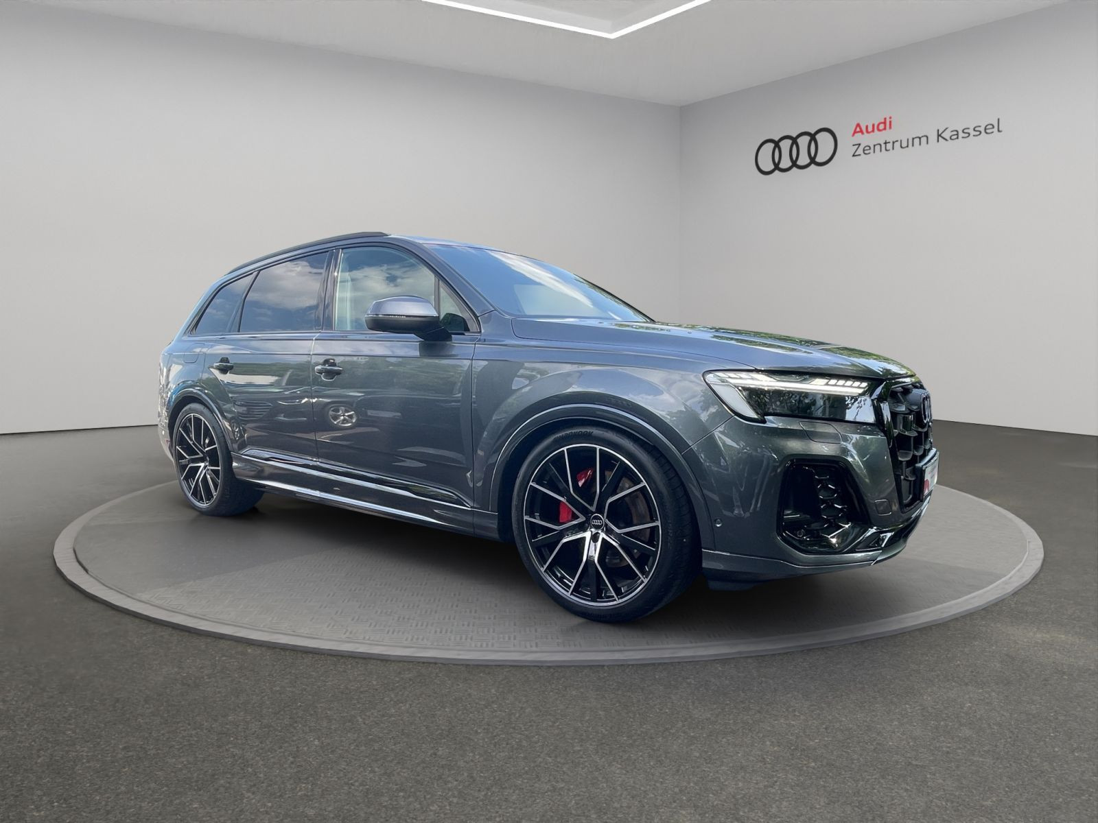 Audi - Q7_7