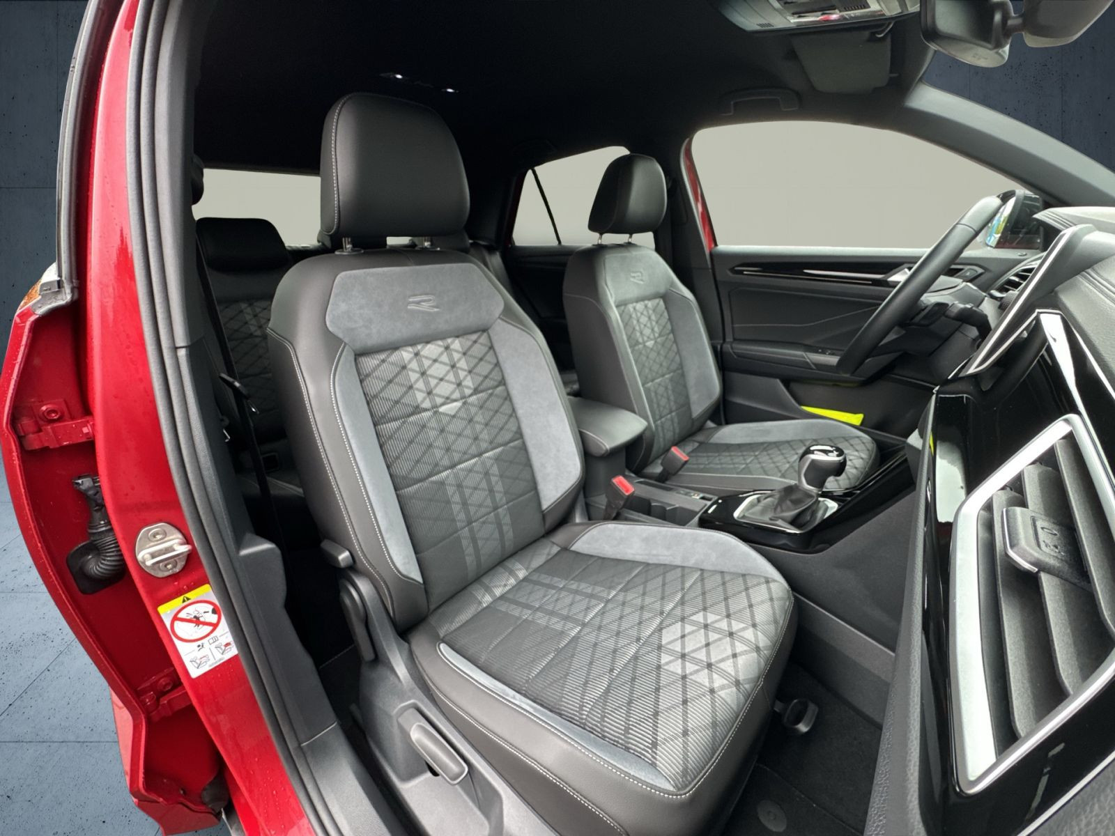 Volkswagen - T-Roc_19