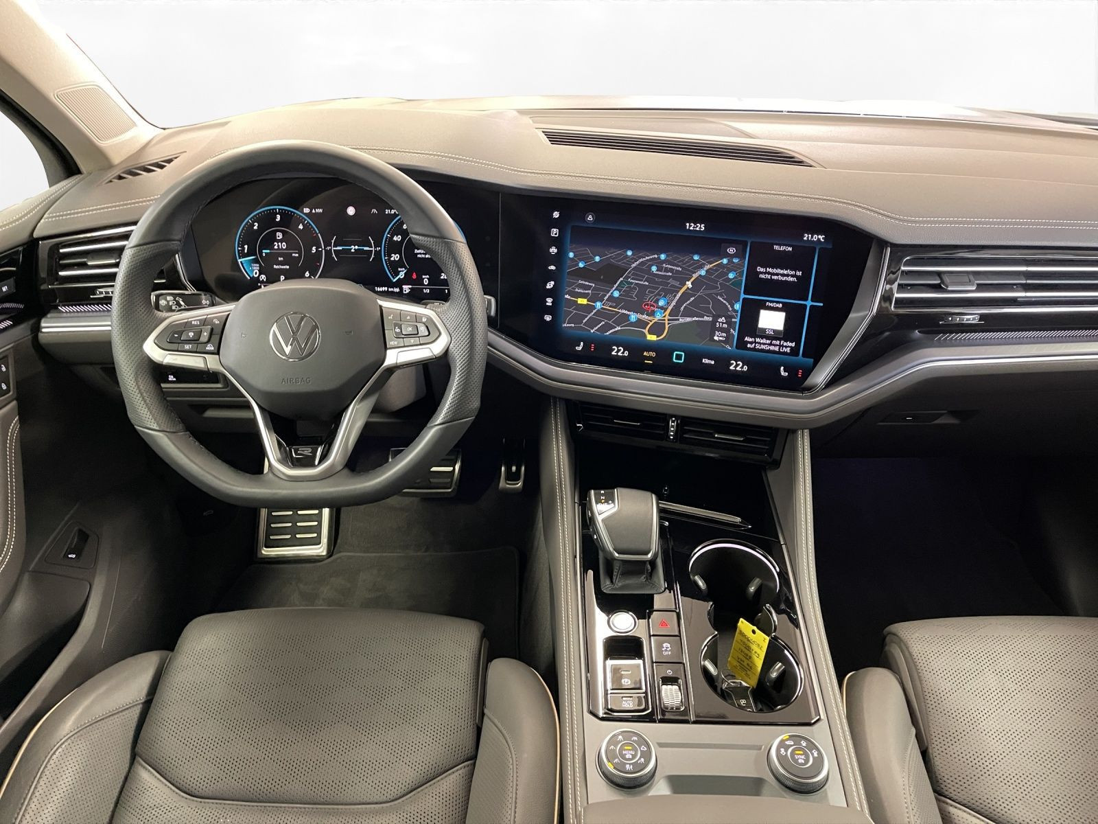 Volkswagen - Touareg_22