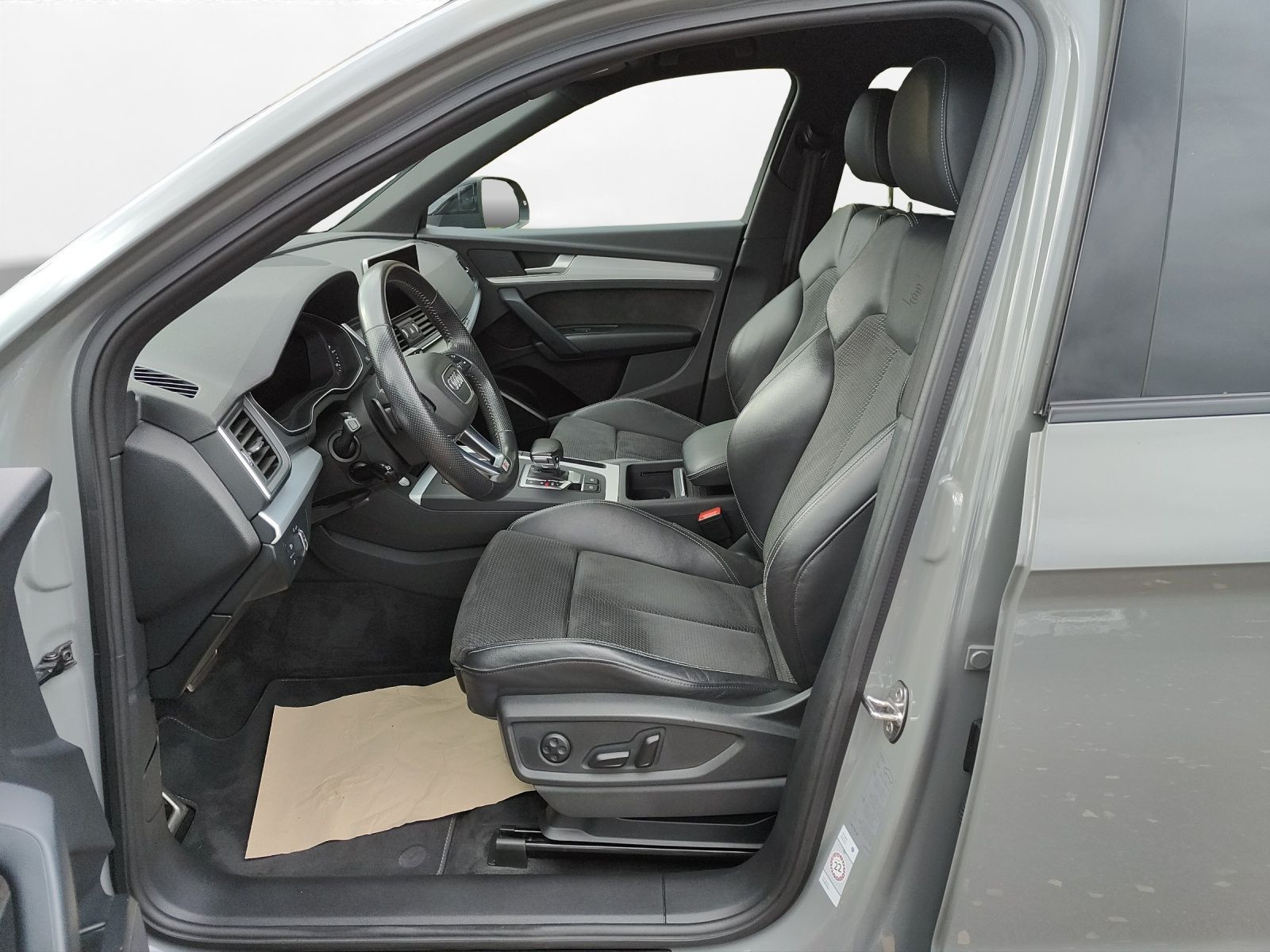 Audi - Q5_4 Audi - Q5_4