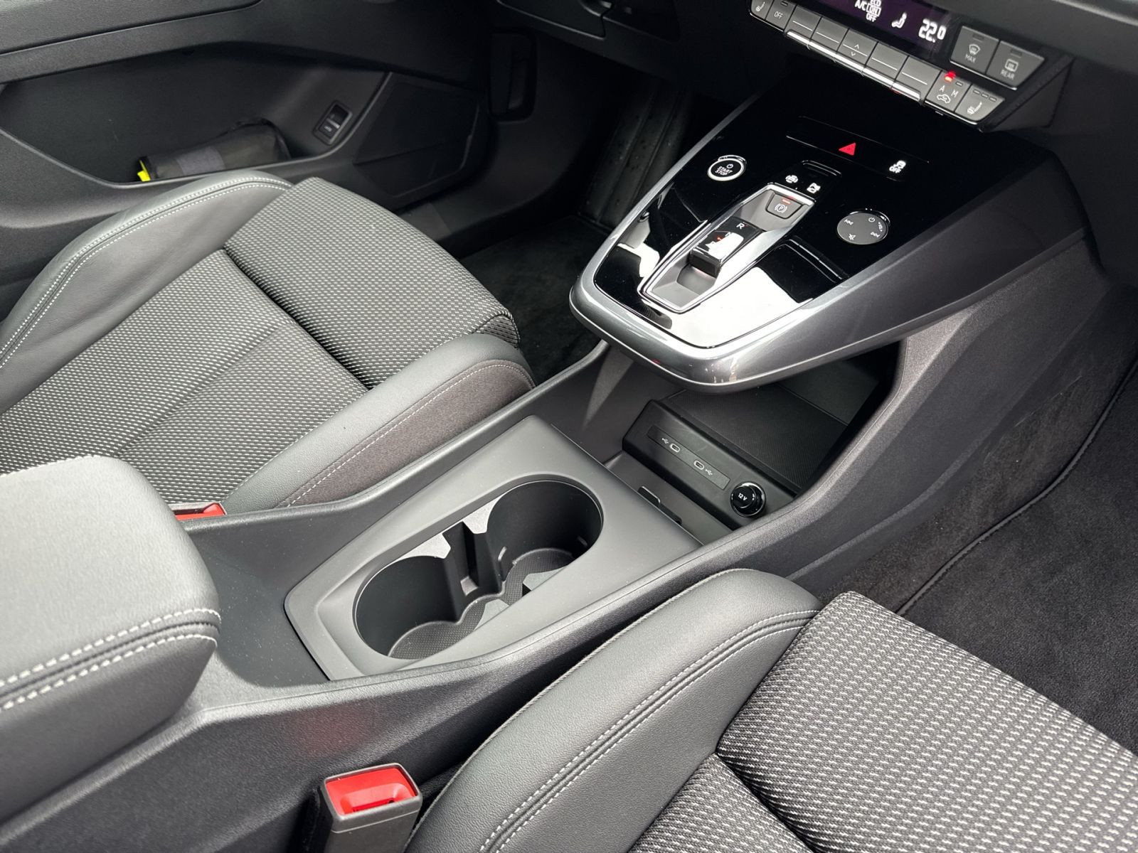 Audi - Q4 e-tron_21 Audi - Q4 e-tron_21