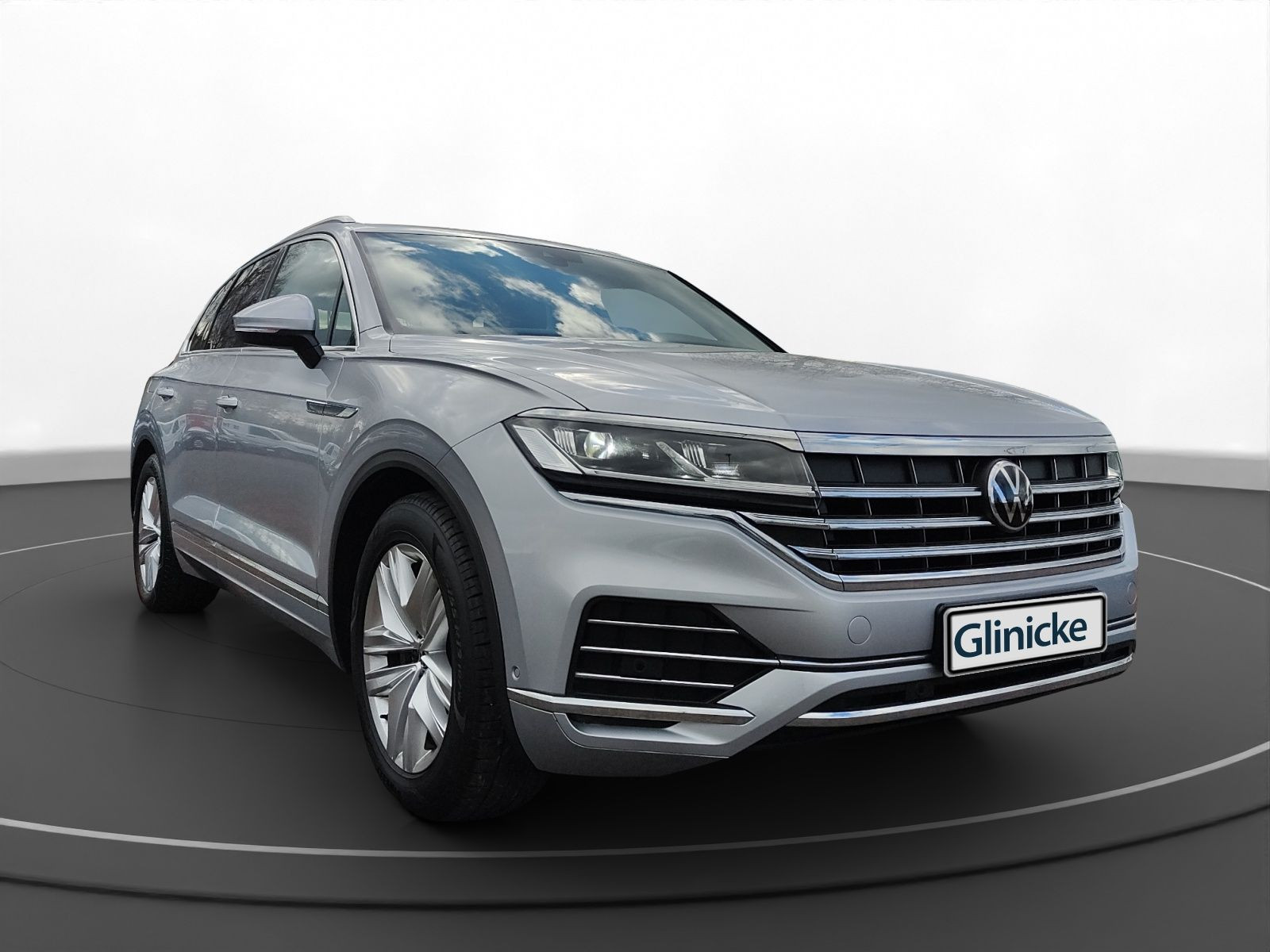 Volkswagen - Touareg_15