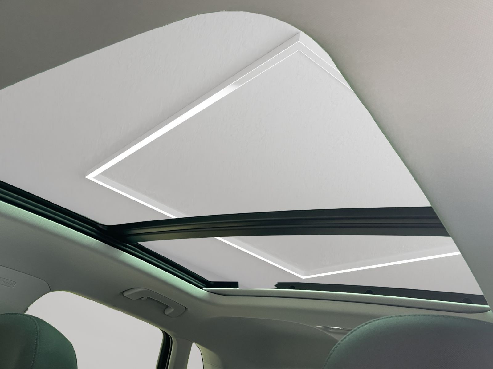 Audi - Q3_22