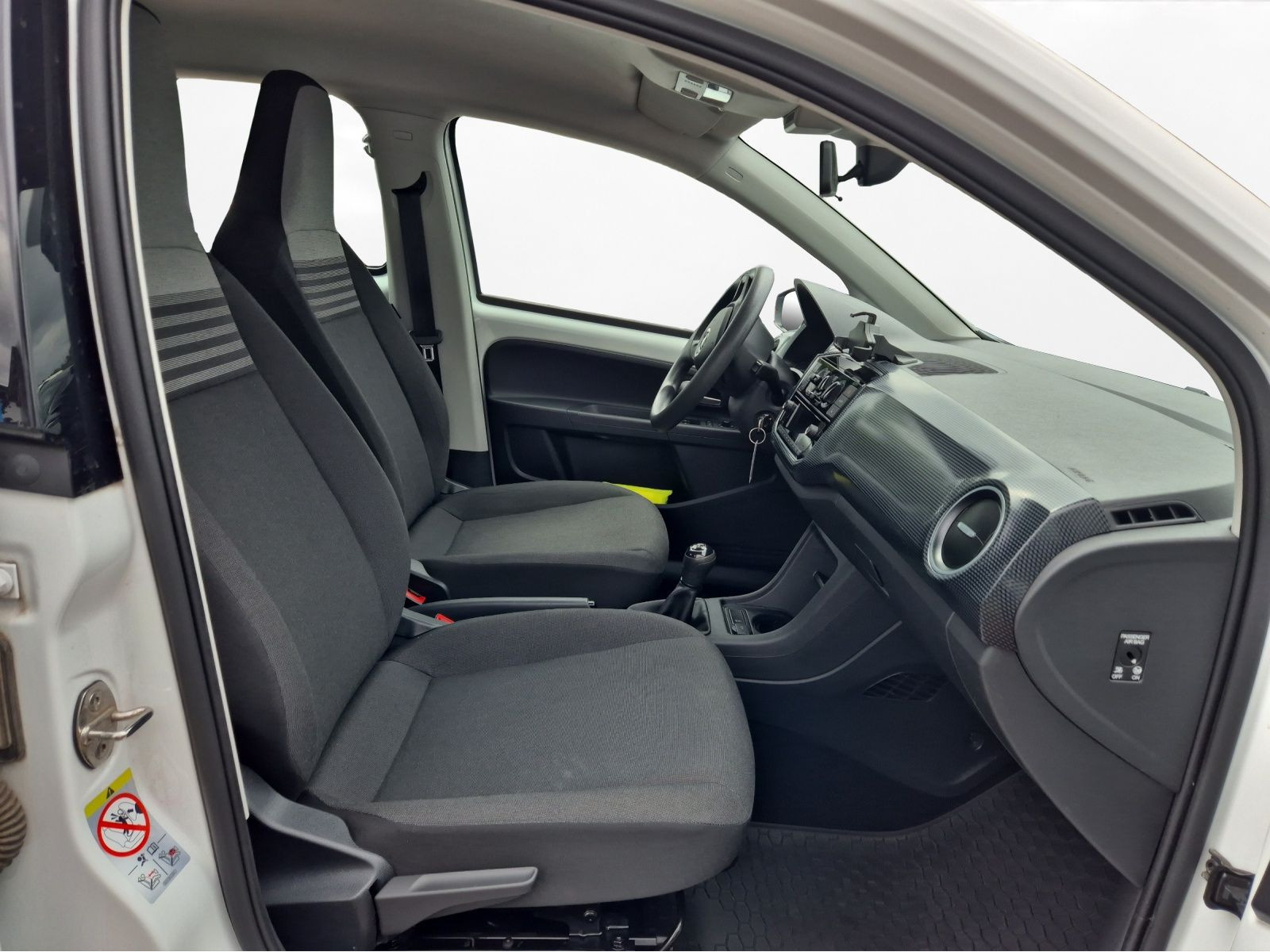 Volkswagen - up!_12