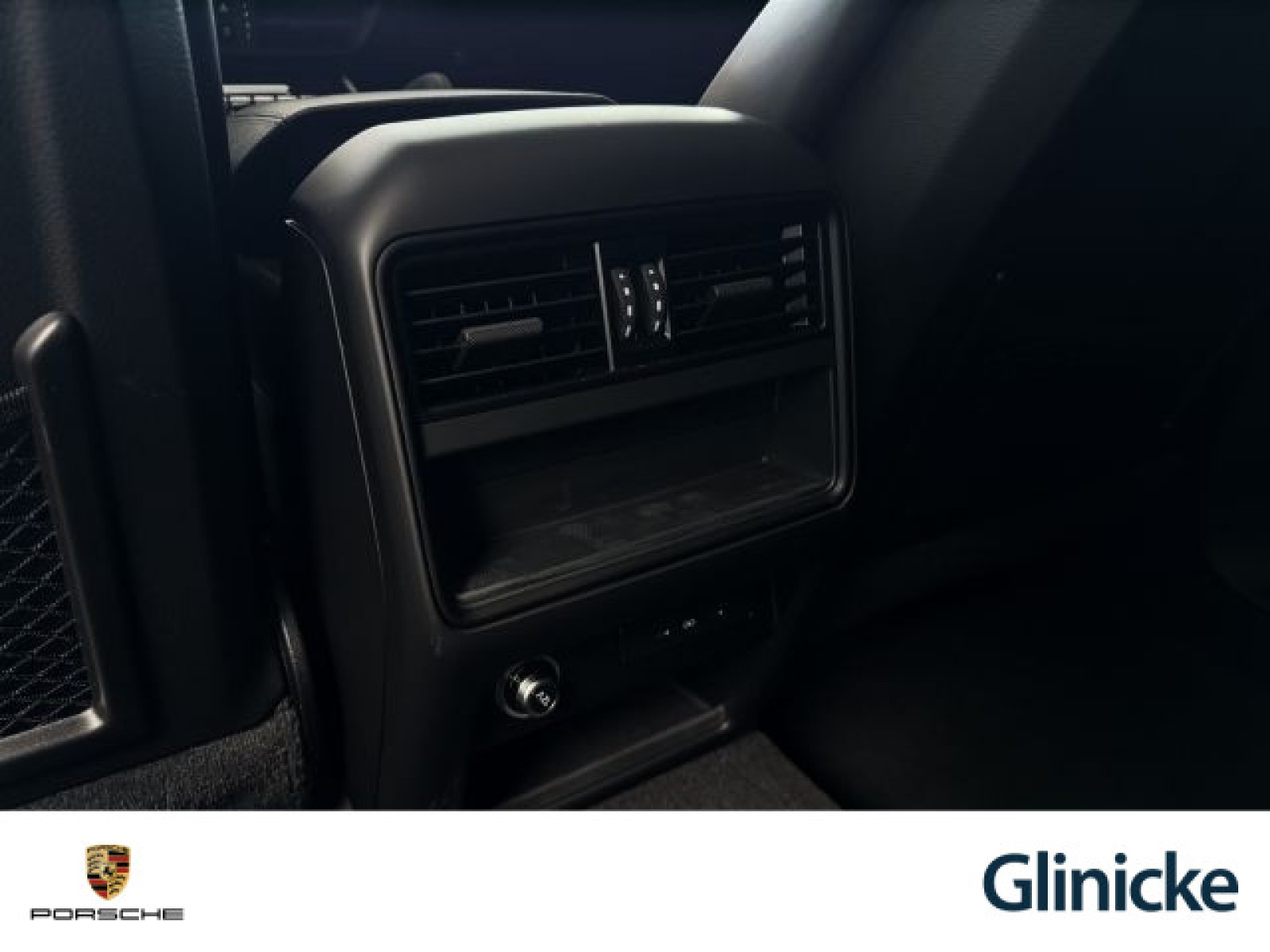 Porsche - Cayenne_19