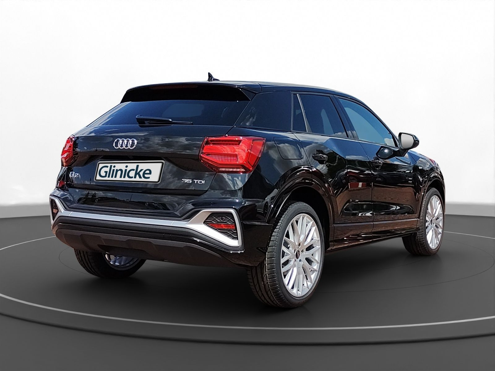 Audi - Q2_12