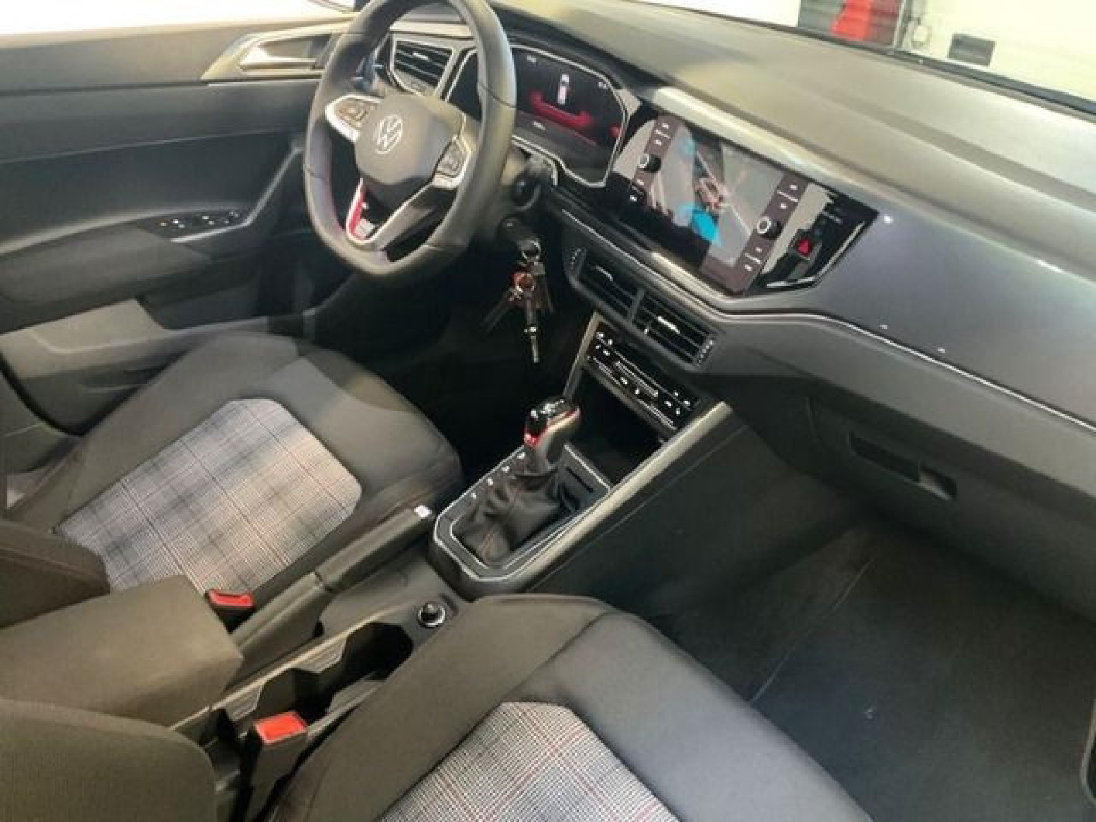 Volkswagen - Polo_5
