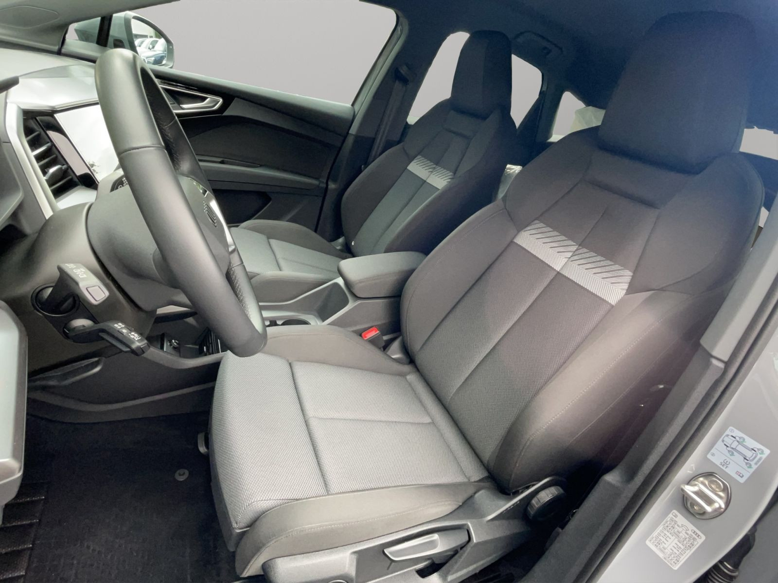 Audi - Q4 Sportback e-tron_11
