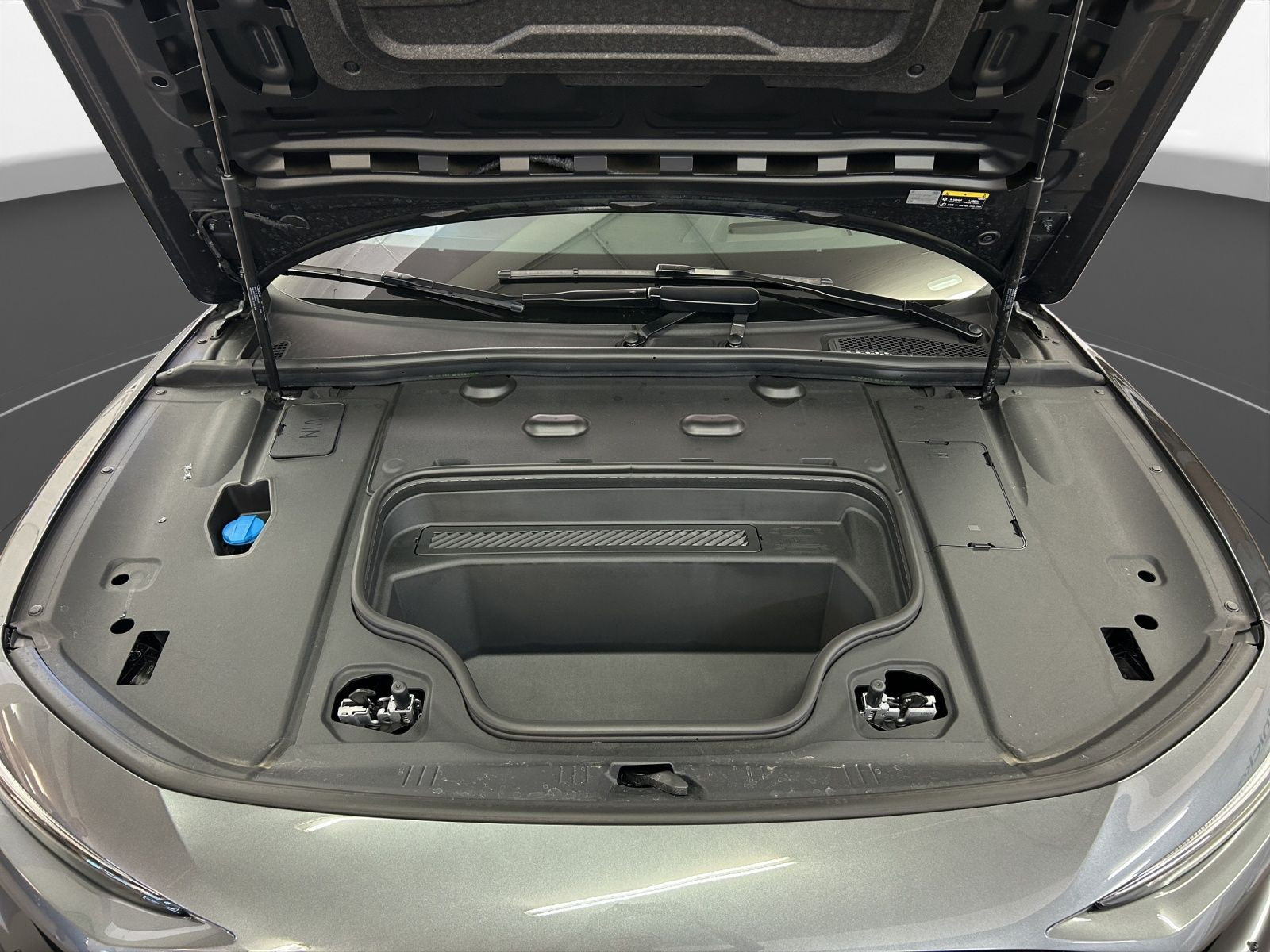 Audi - S6 Avant e-tron_23