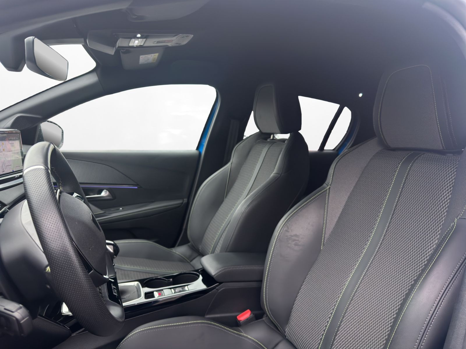 Peugeot - 208_15